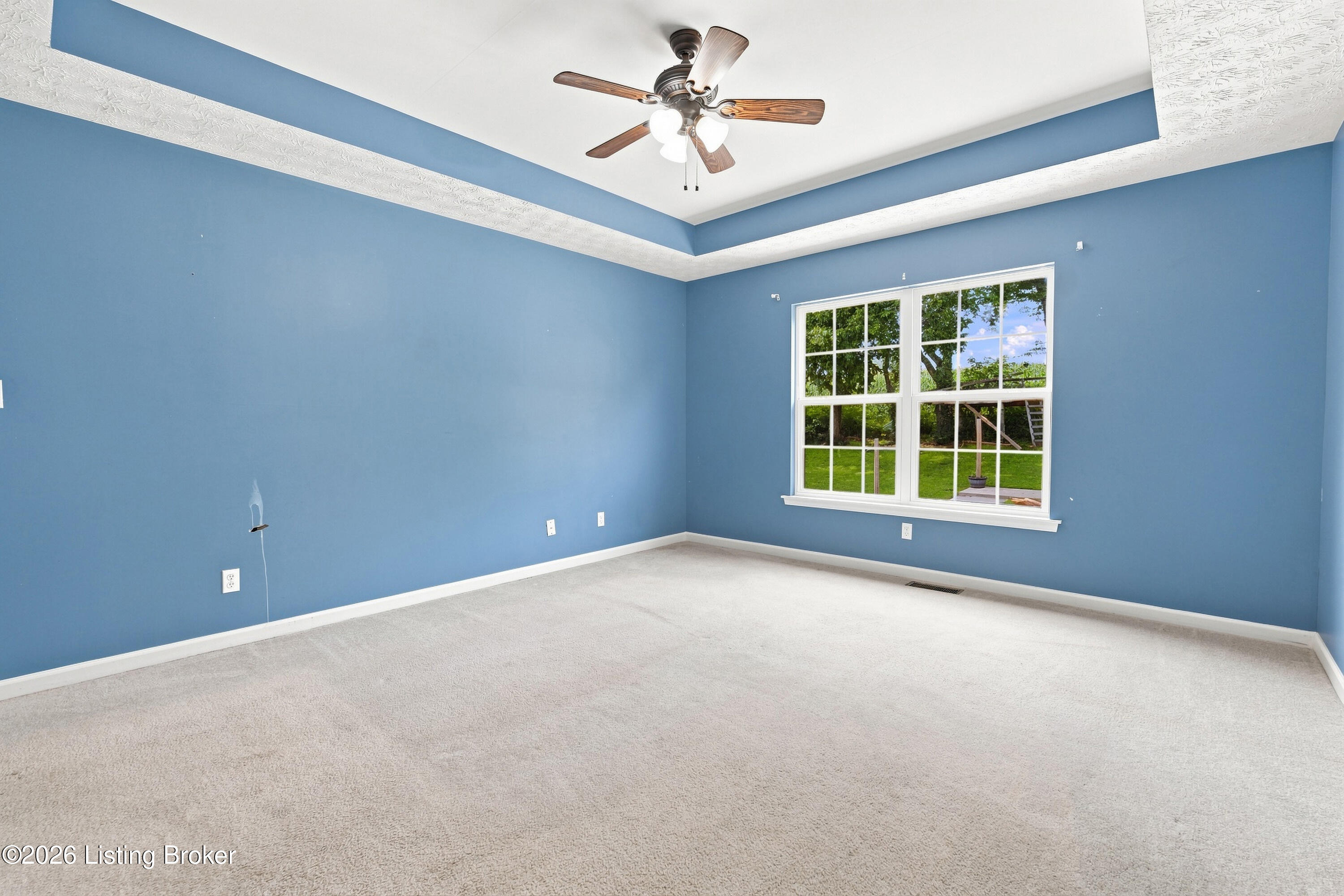 396 Oakview Dr Property Photo 11