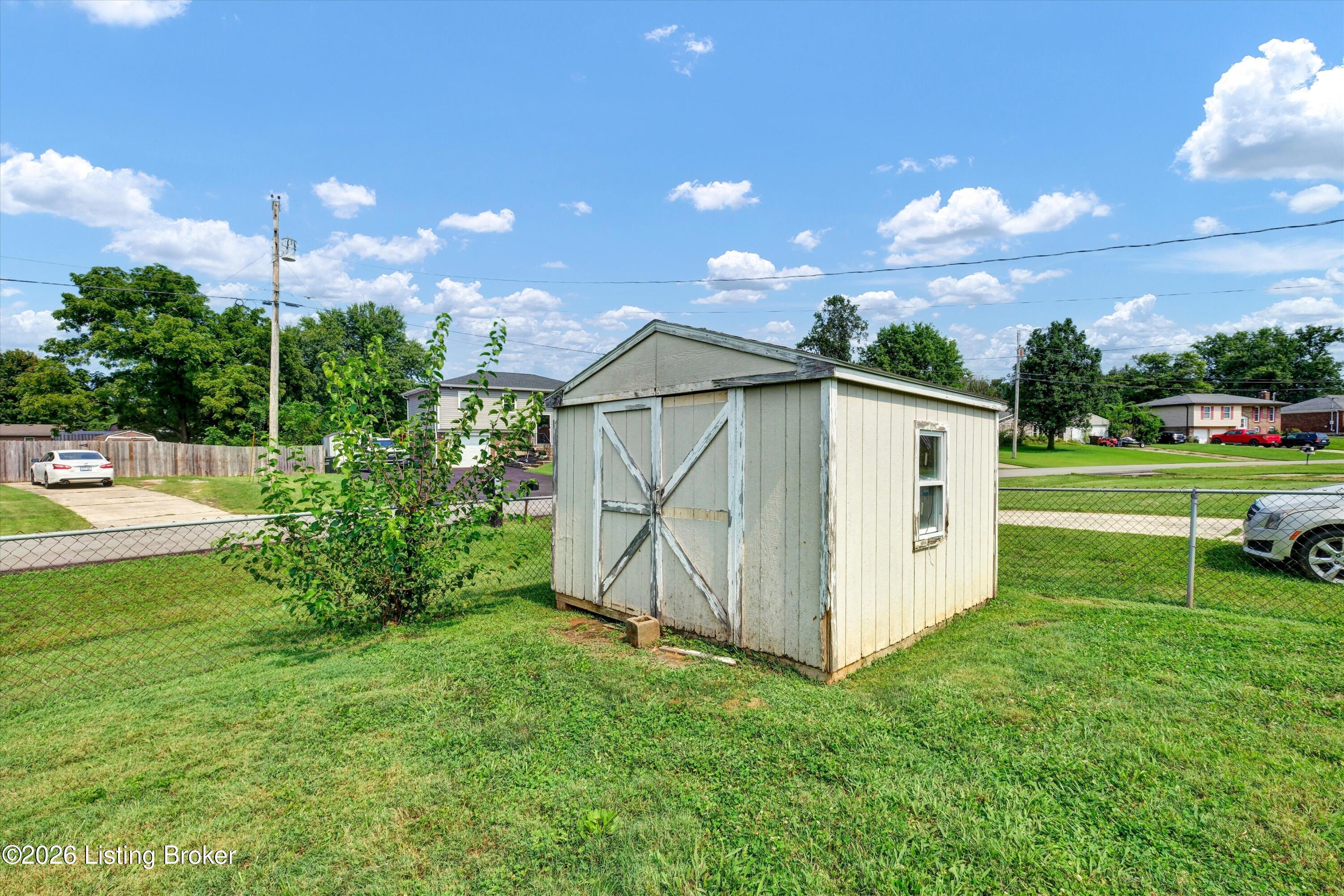 258 Fortney Ln Property Photo 27