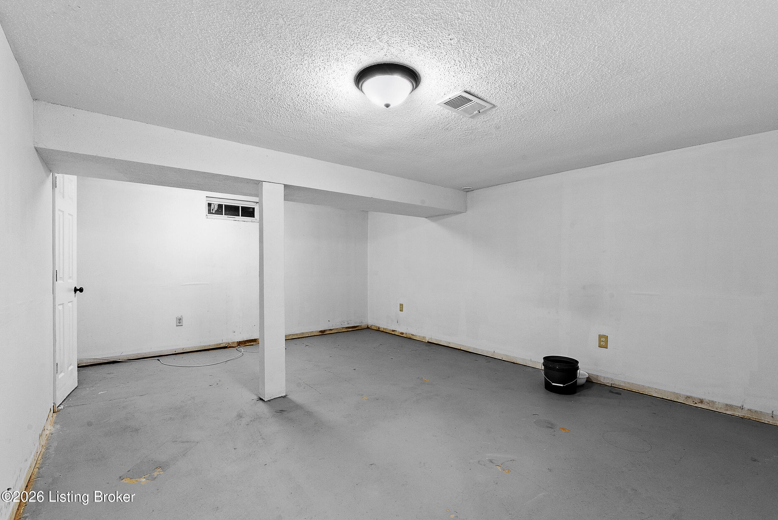 2911 Liberty St Property Photo 24