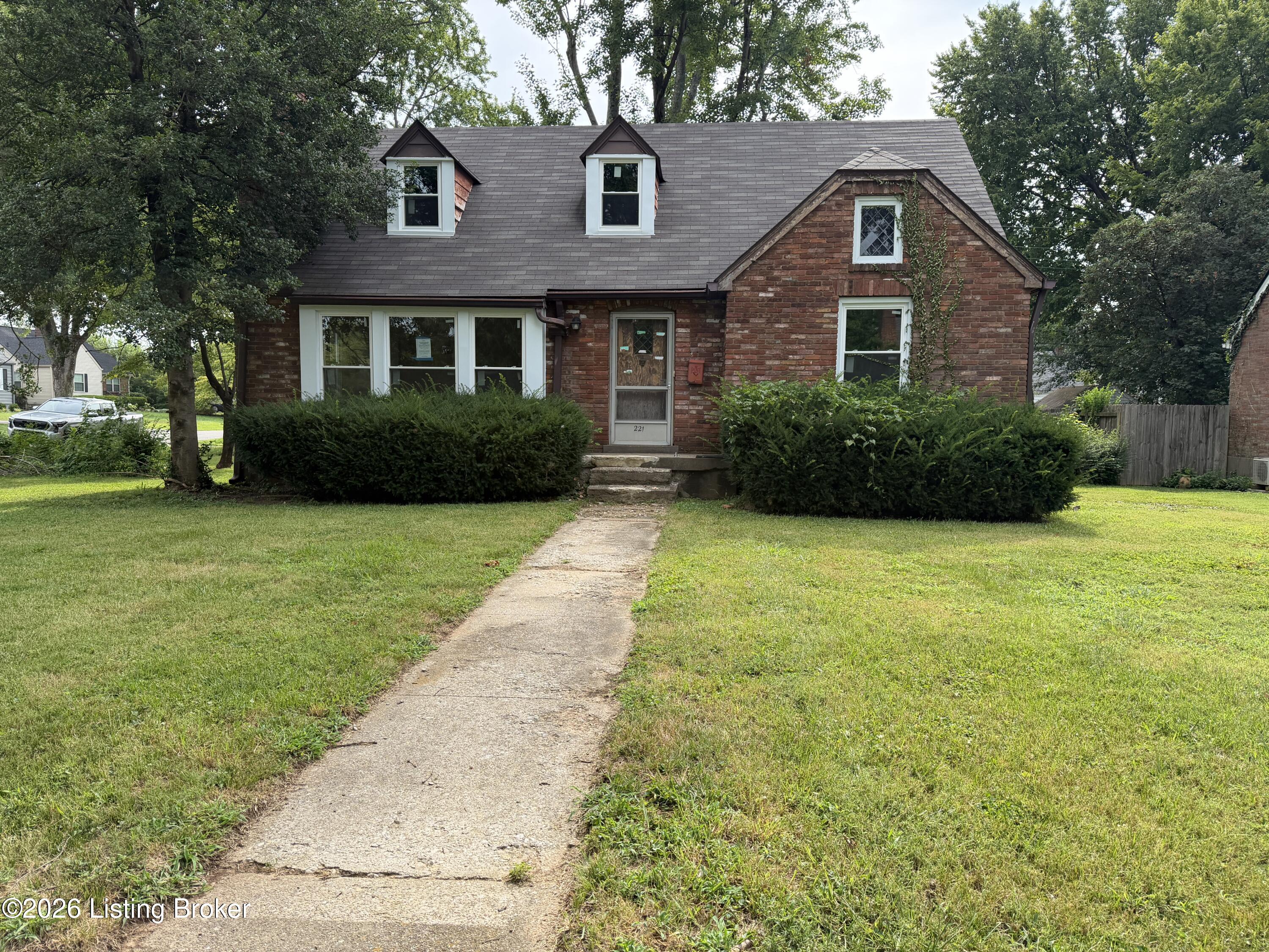 221 Don Allen Rd Property Photo 1