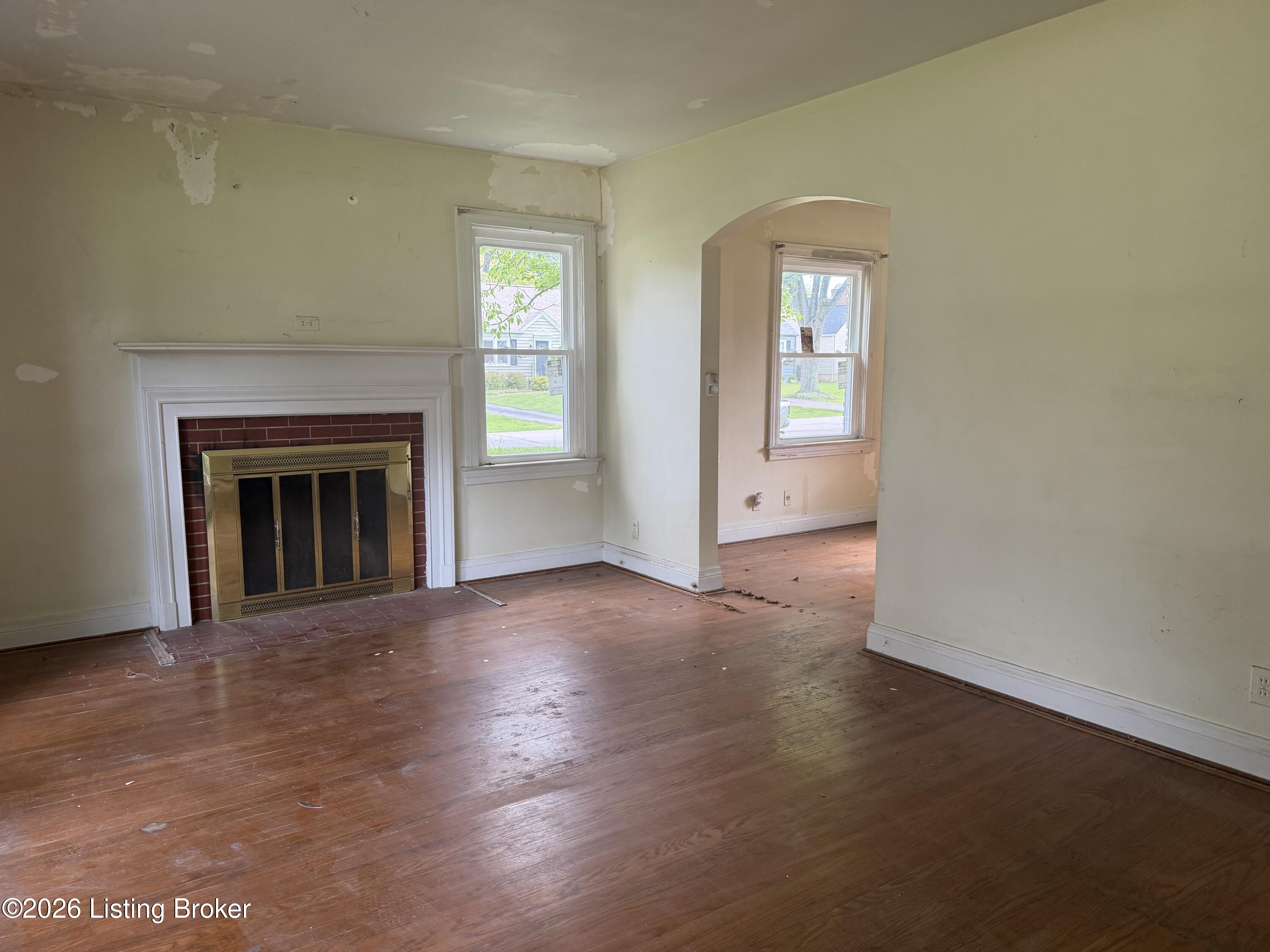 221 Don Allen Rd Property Photo 3