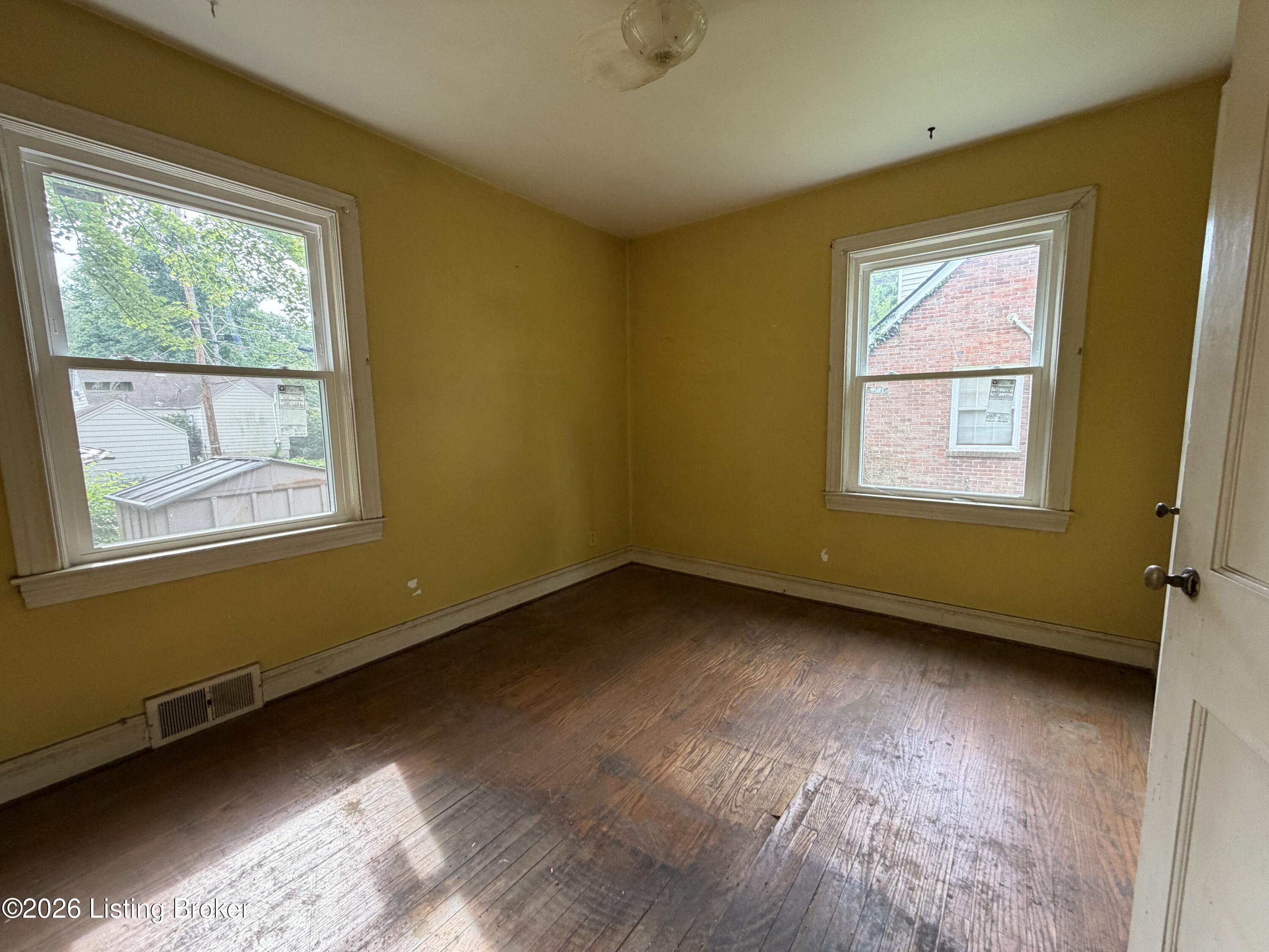 221 Don Allen Rd Property Photo 6