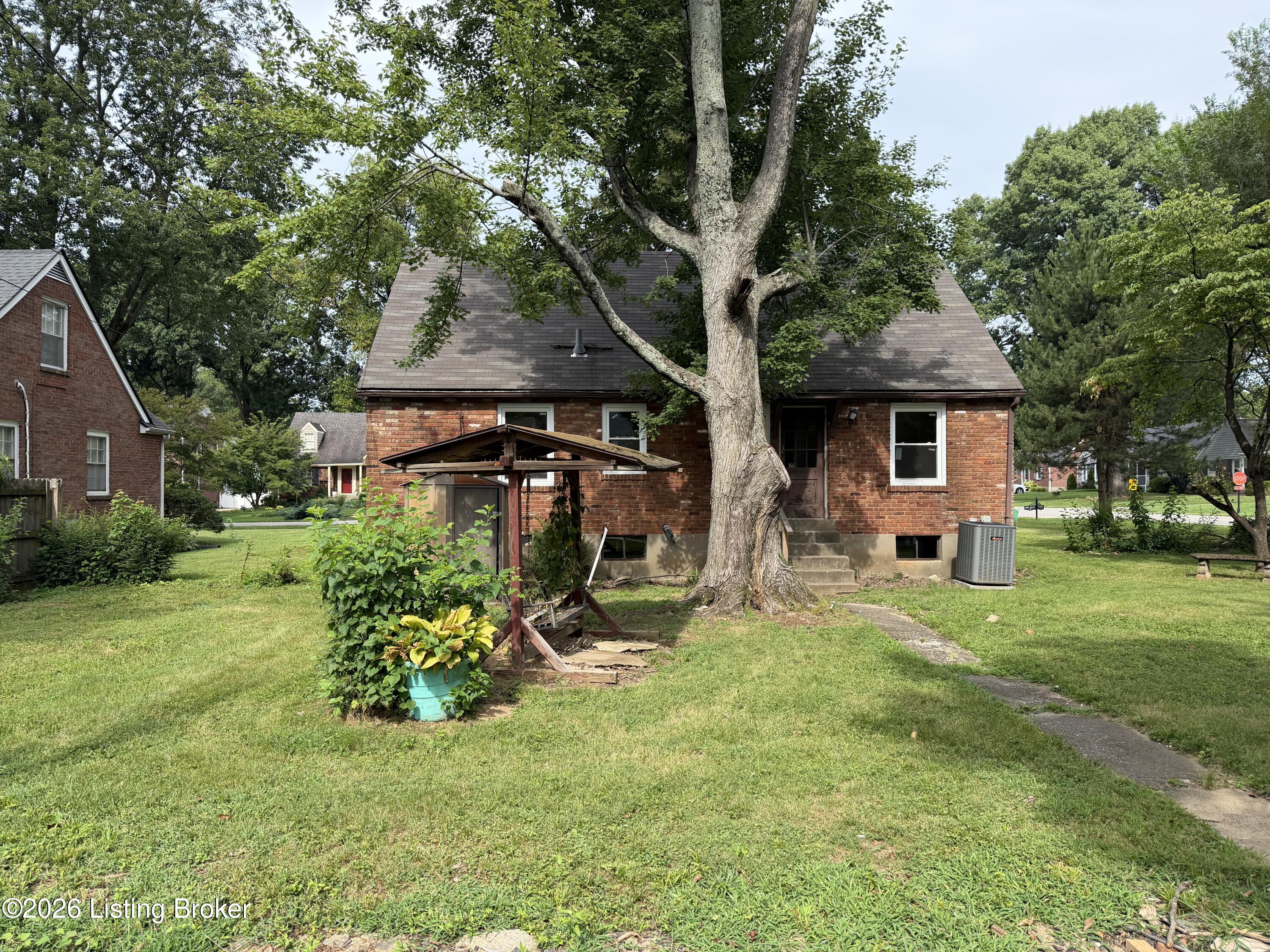 221 Don Allen Rd Property Photo 14