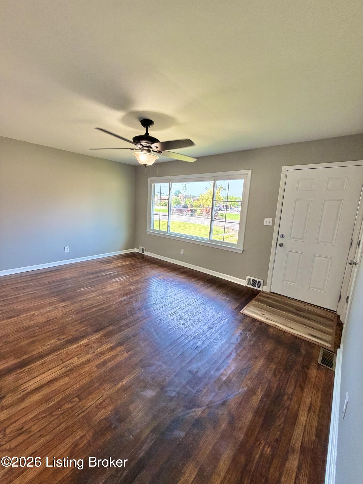 6215 Terry Rd Property Photo 2