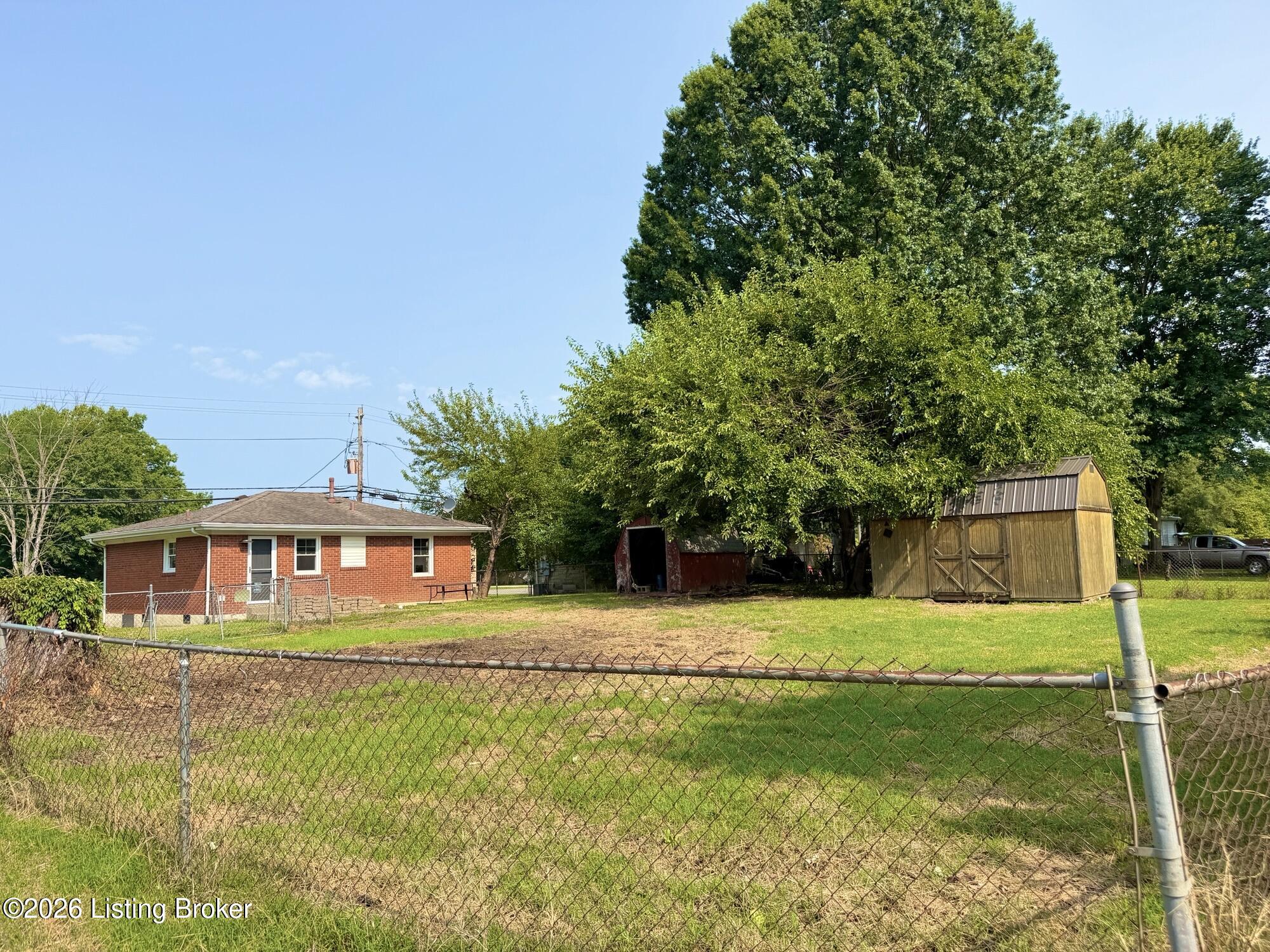 6215 Terry Rd Property Photo 9