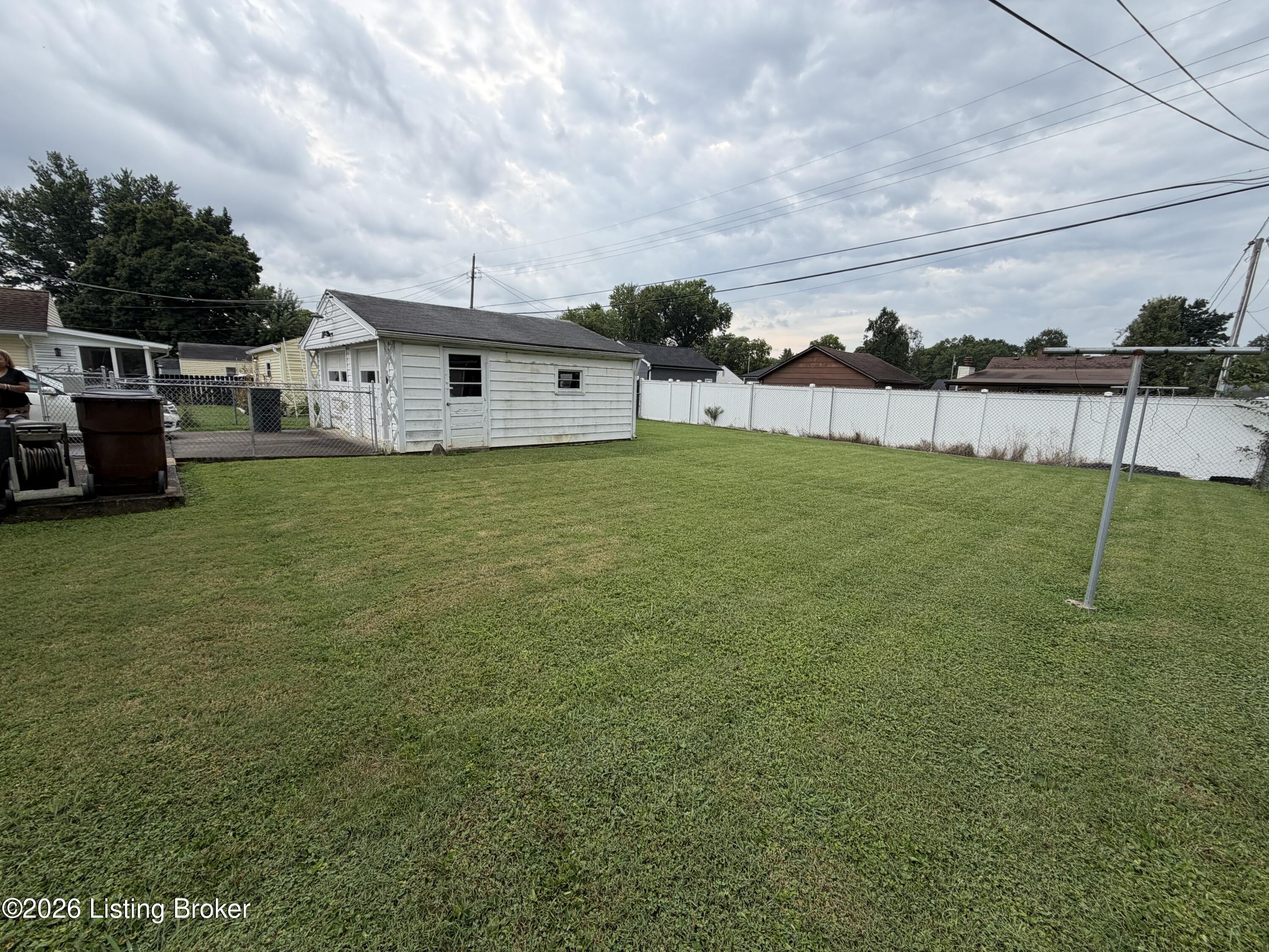 224 Derby Ave Property Photo 17