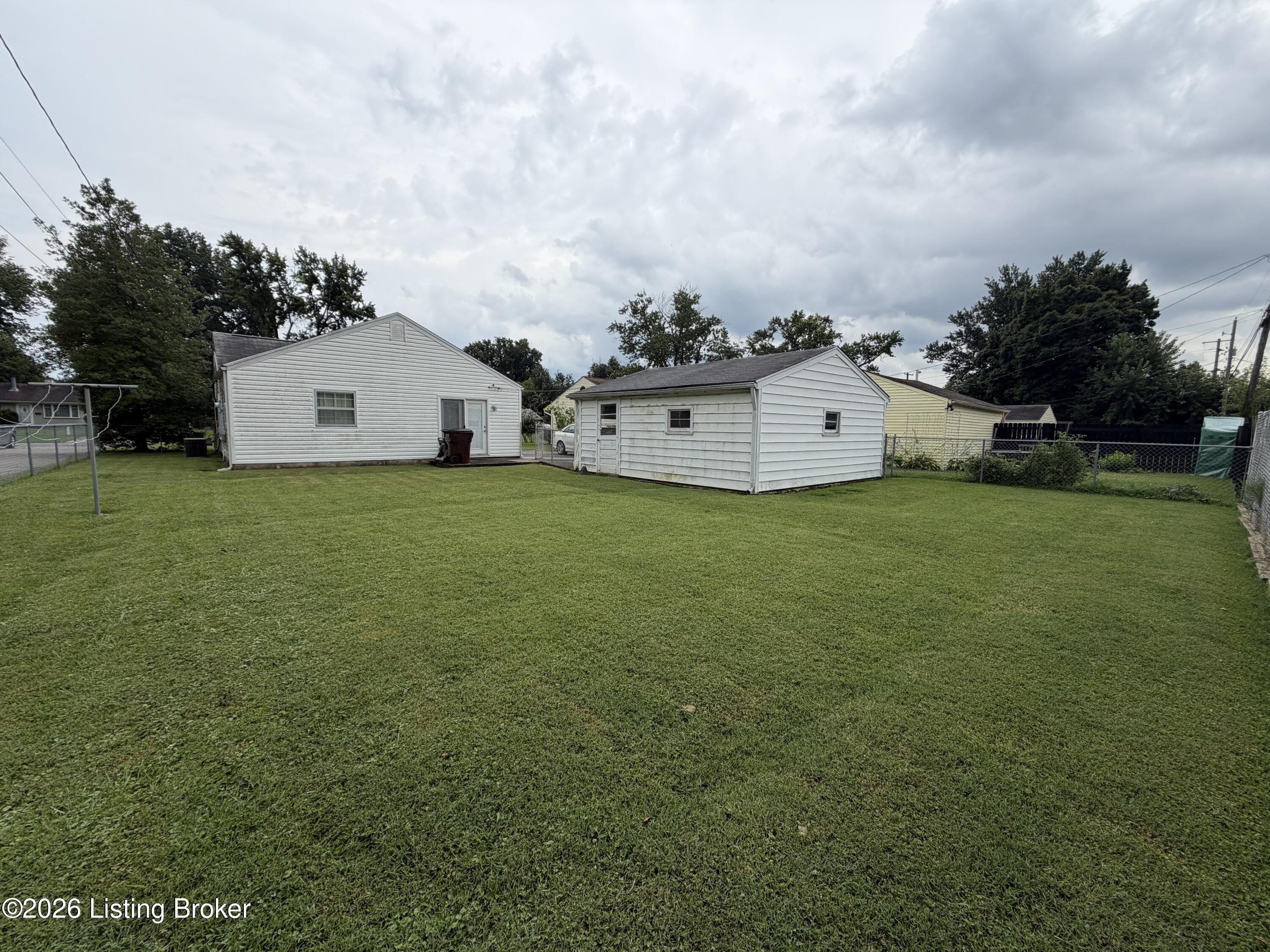 224 Derby Ave Property Photo 18