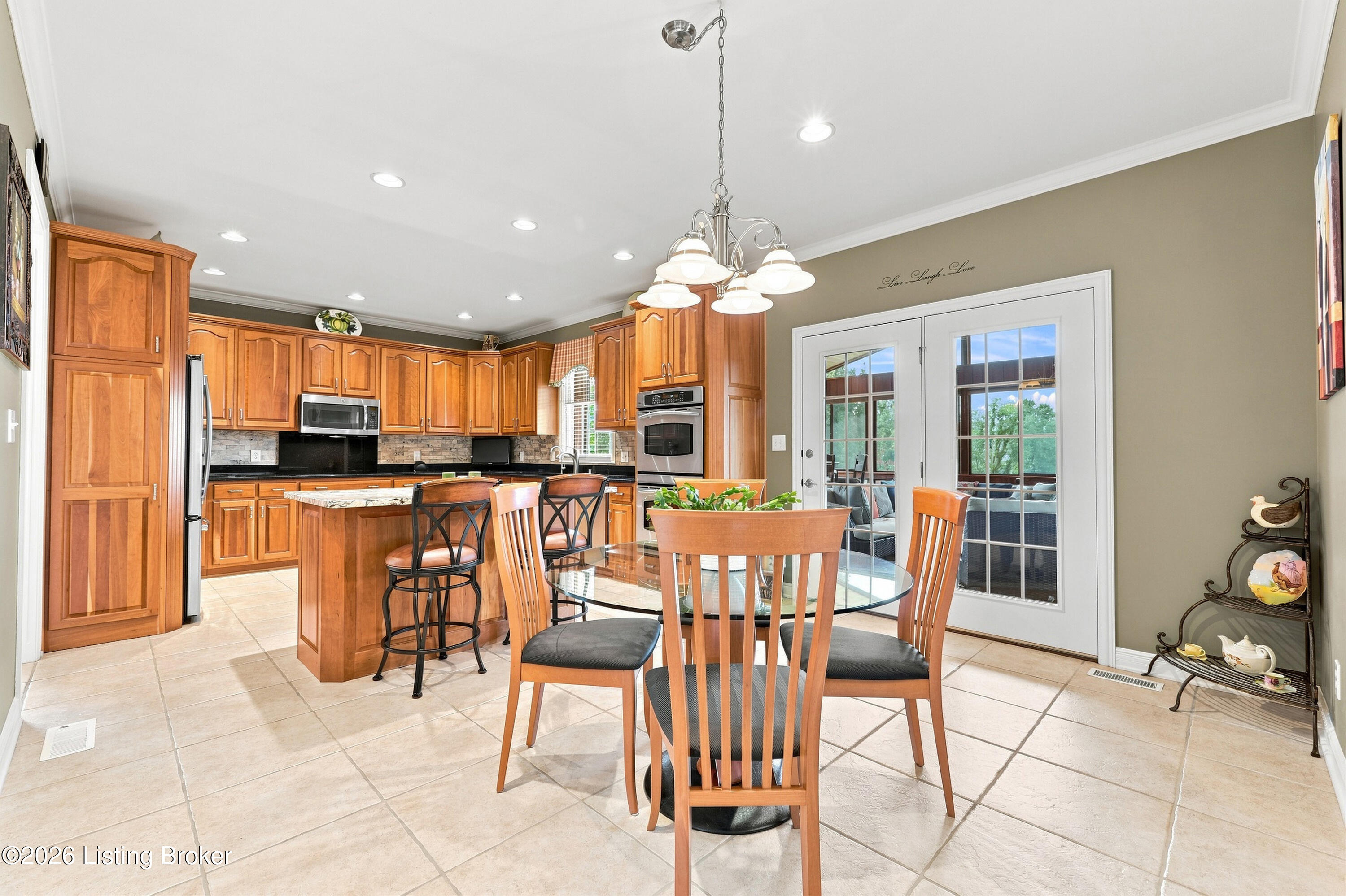 12218 Ridgeview Dr Property Photo 10