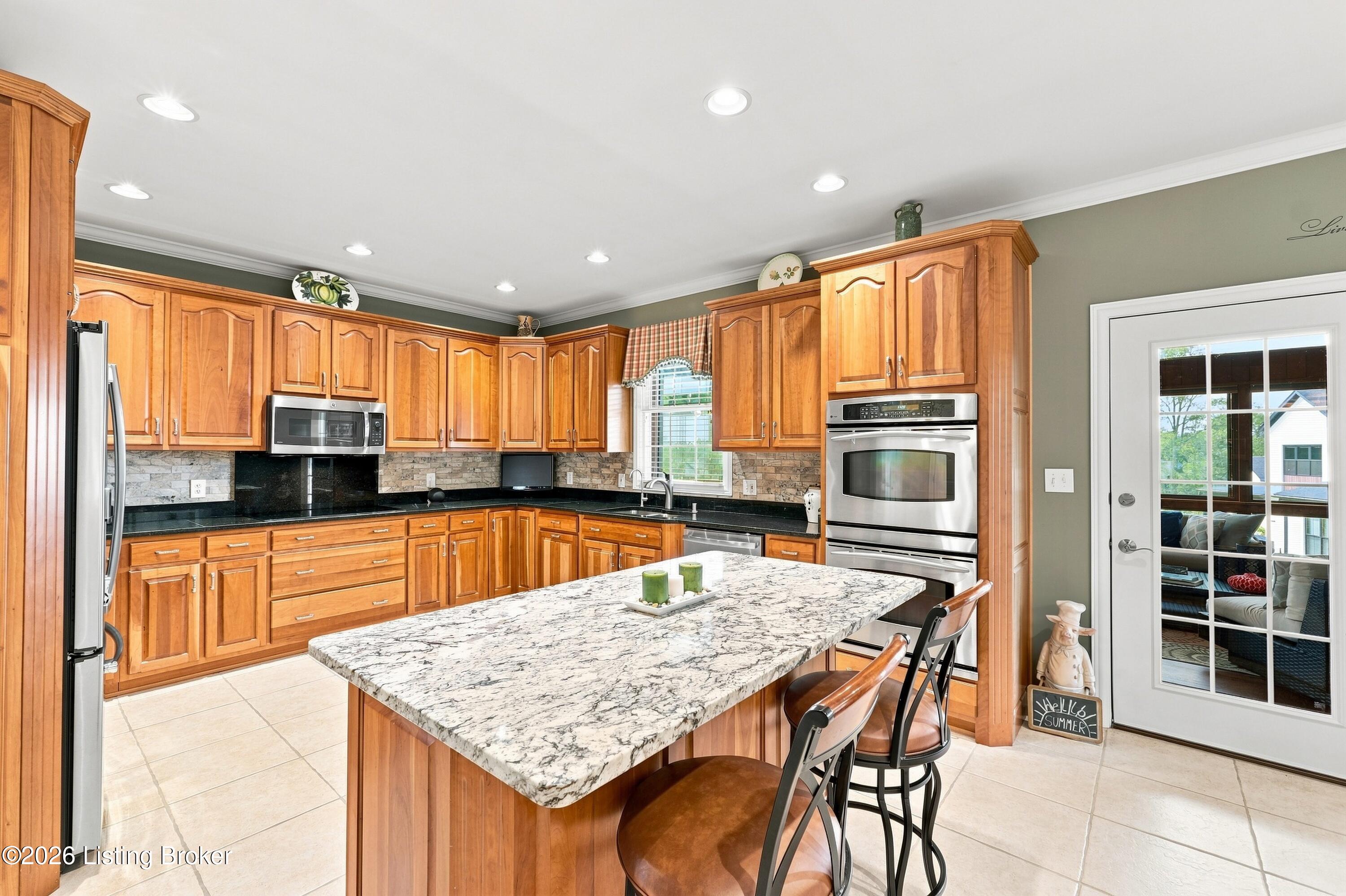12218 Ridgeview Dr Property Photo 13