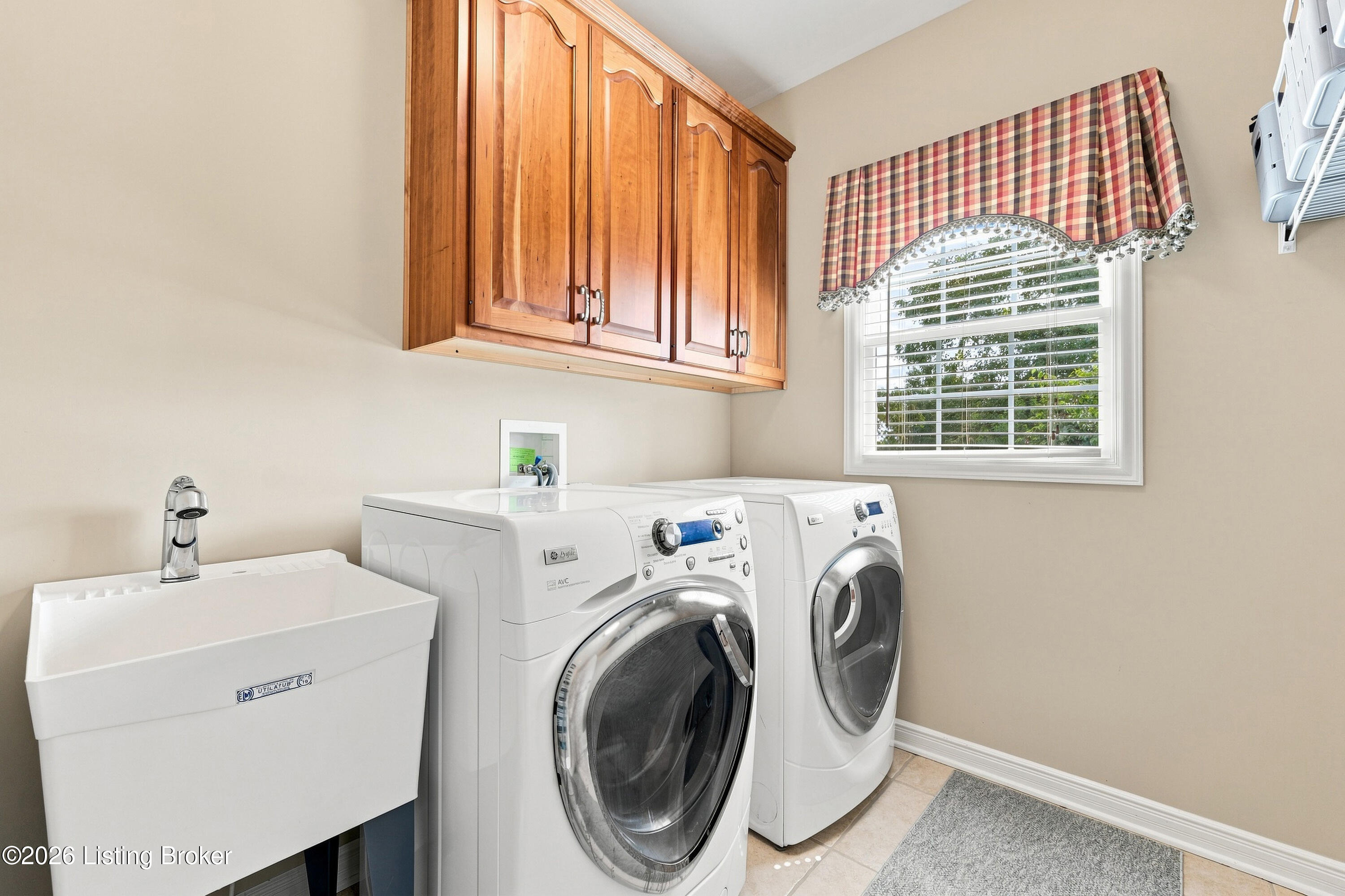12218 Ridgeview Dr Property Photo 37