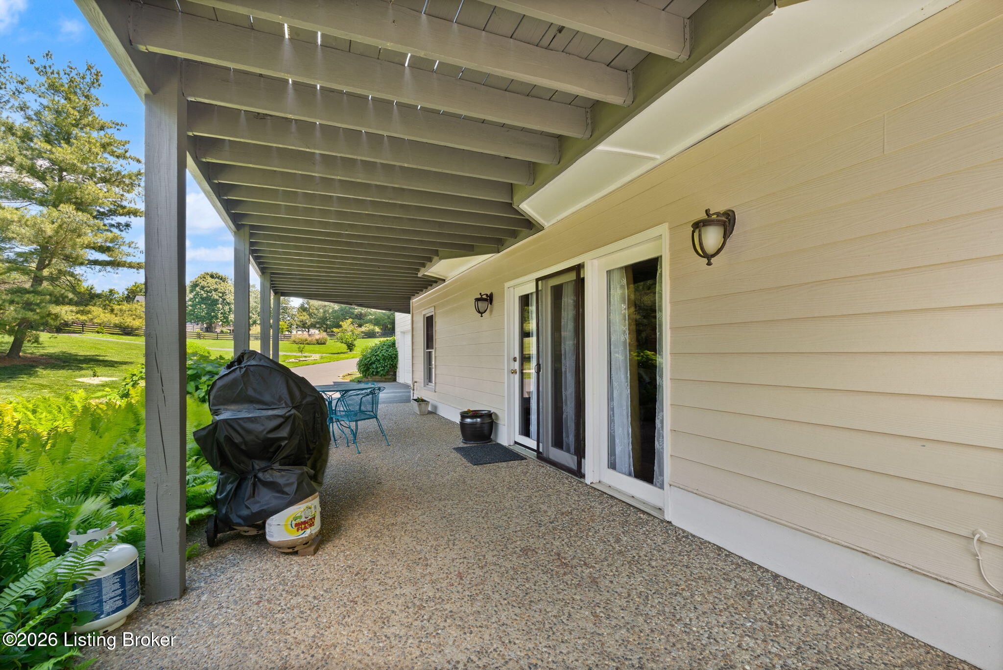 1518 Goshen Ln Property Photo 11