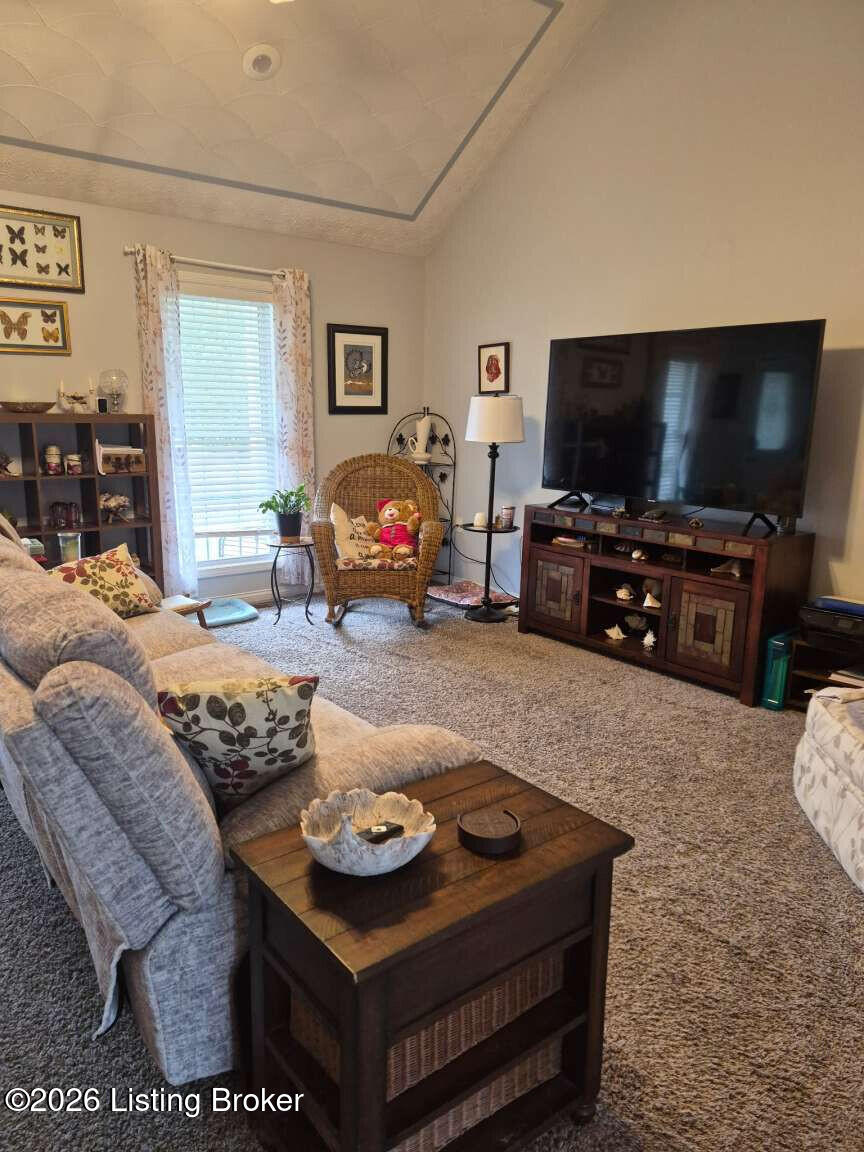 76 Tiffany Ave Property Photo 2