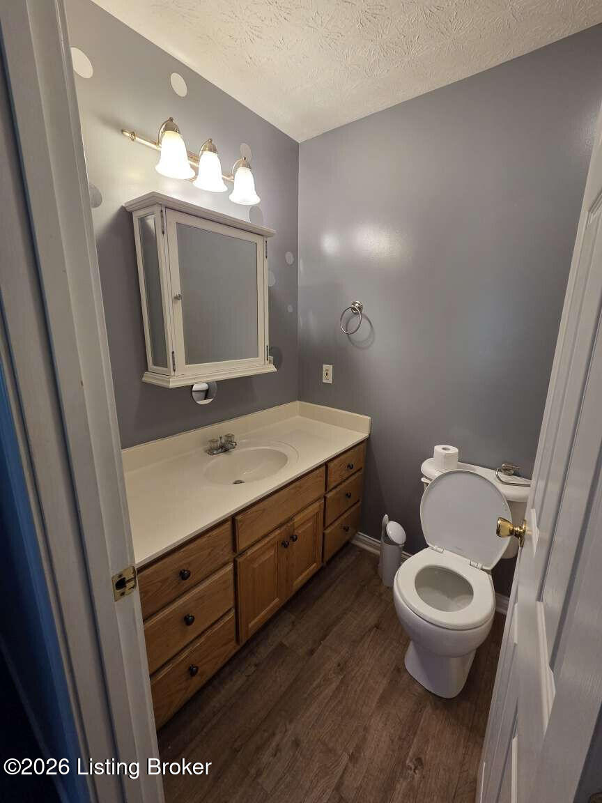 76 Tiffany Ave Property Photo 15
