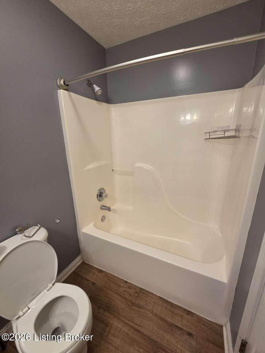 76 Tiffany Ave Property Photo 16