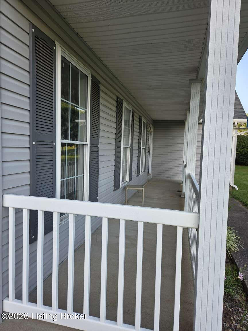 76 Tiffany Ave Property Photo 20