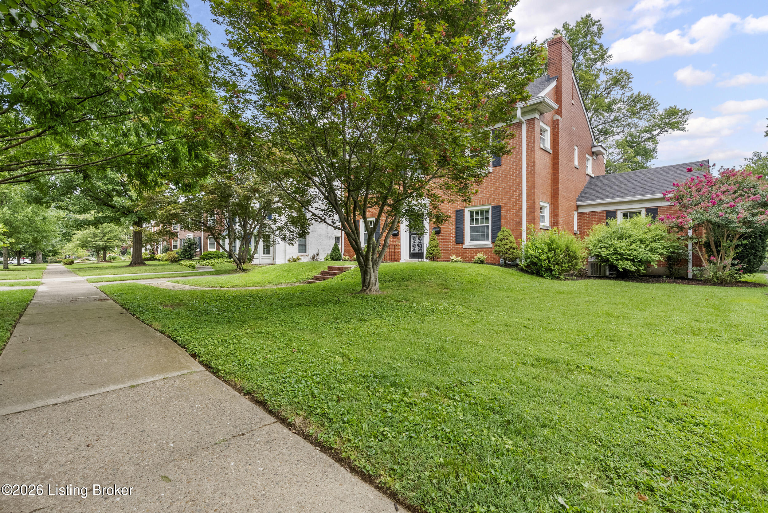 2323 Broadmeade Rd Property Photo 4
