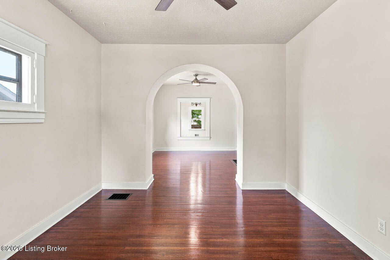 719 Camden Ave Property Photo 5