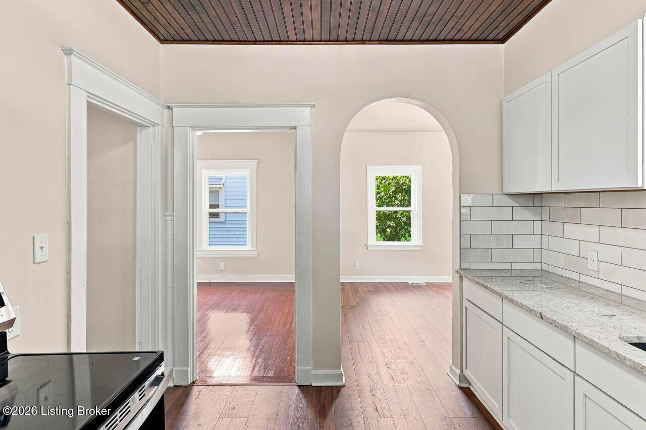 719 Camden Ave Property Photo 11