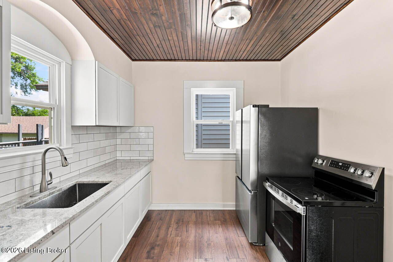 719 Camden Ave Property Photo 12