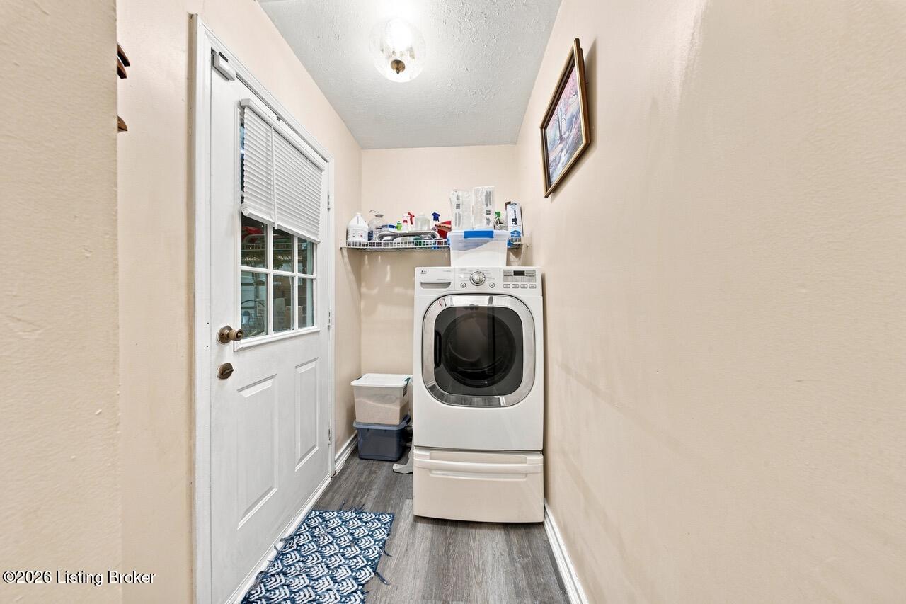 1002 Andle Ct Property Photo 22