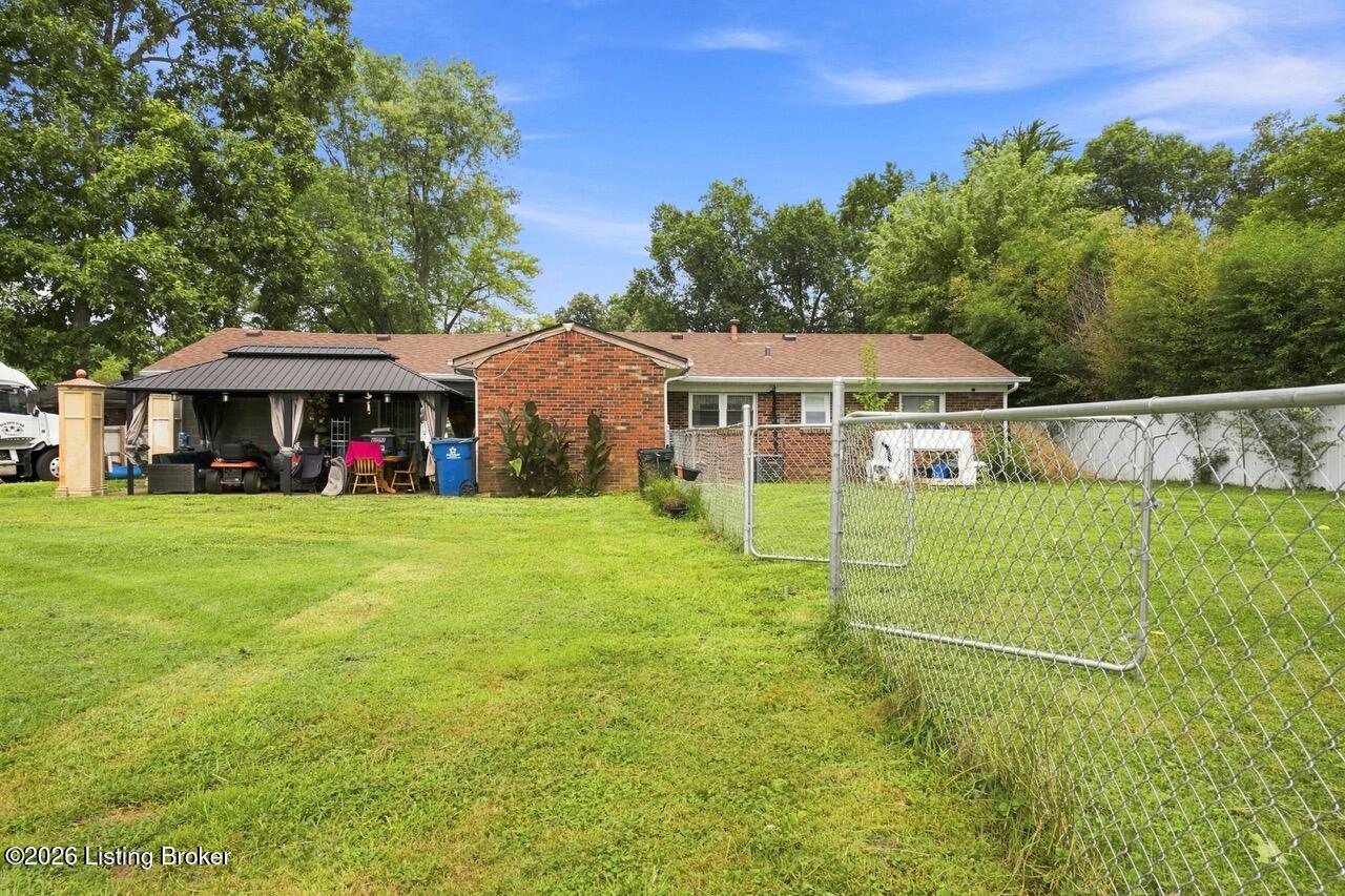 1002 Andle Ct Property Photo 26