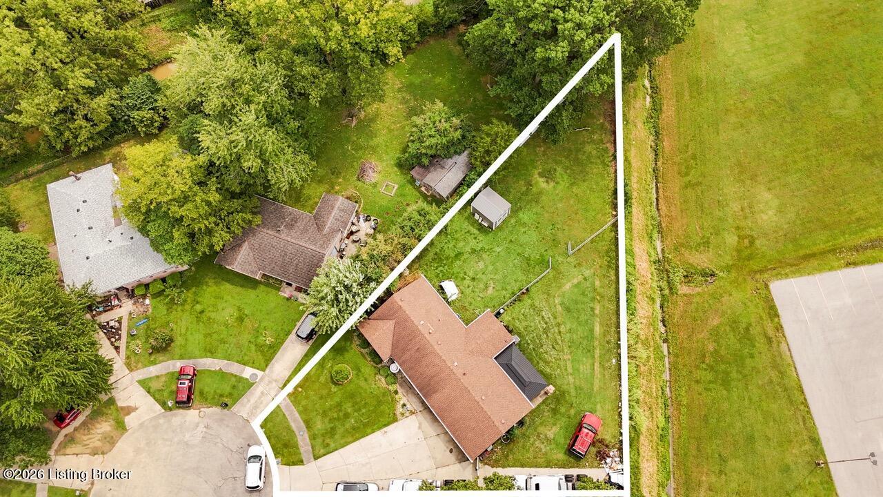 1002 Andle Ct Property Photo 28