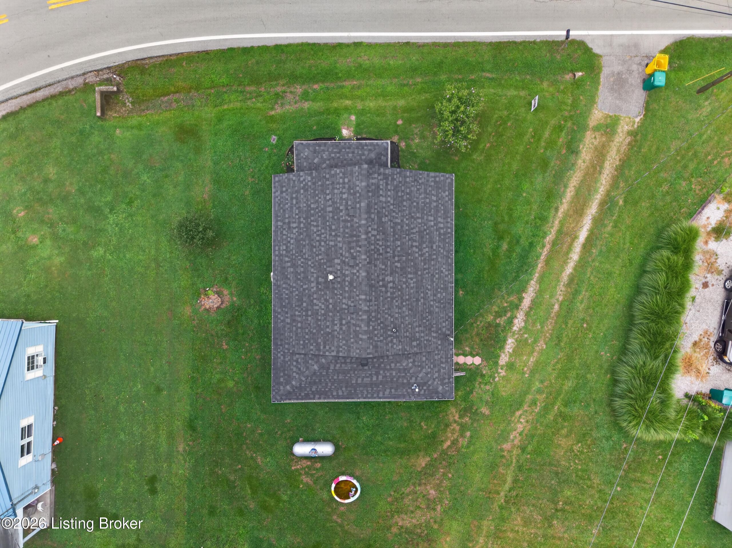 671 Main St Property Photo 24