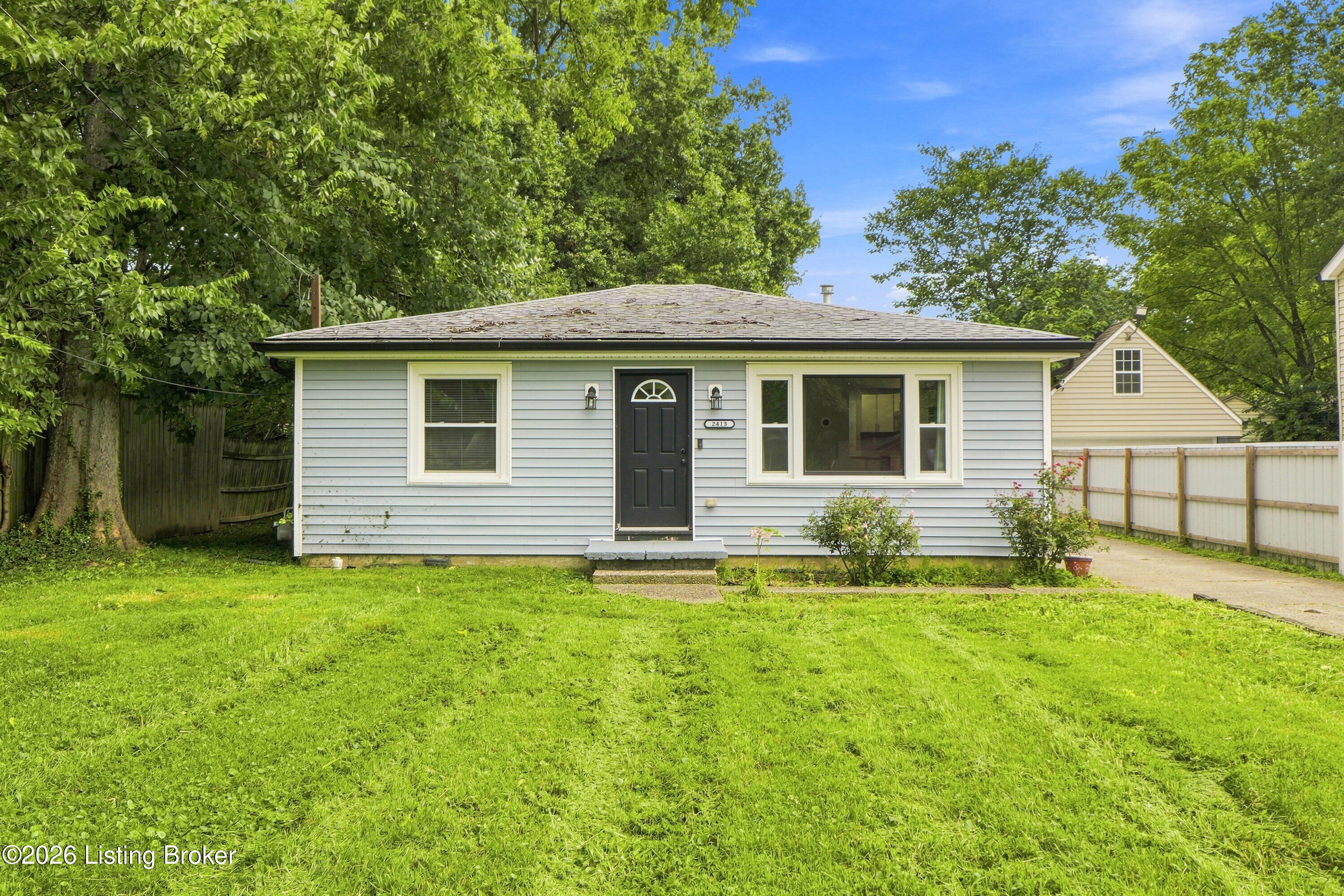 2413 Elmore St Property Photo 1