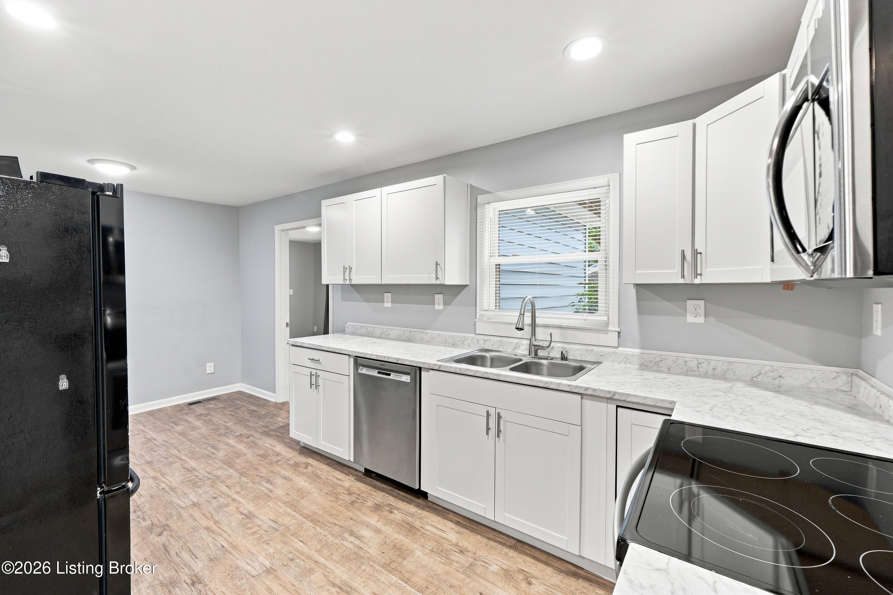 2413 Elmore St Property Photo 19