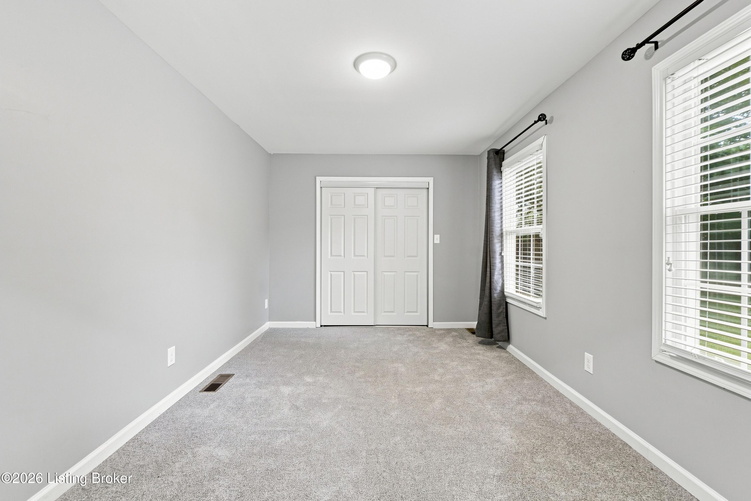 2413 Elmore St Property Photo 21