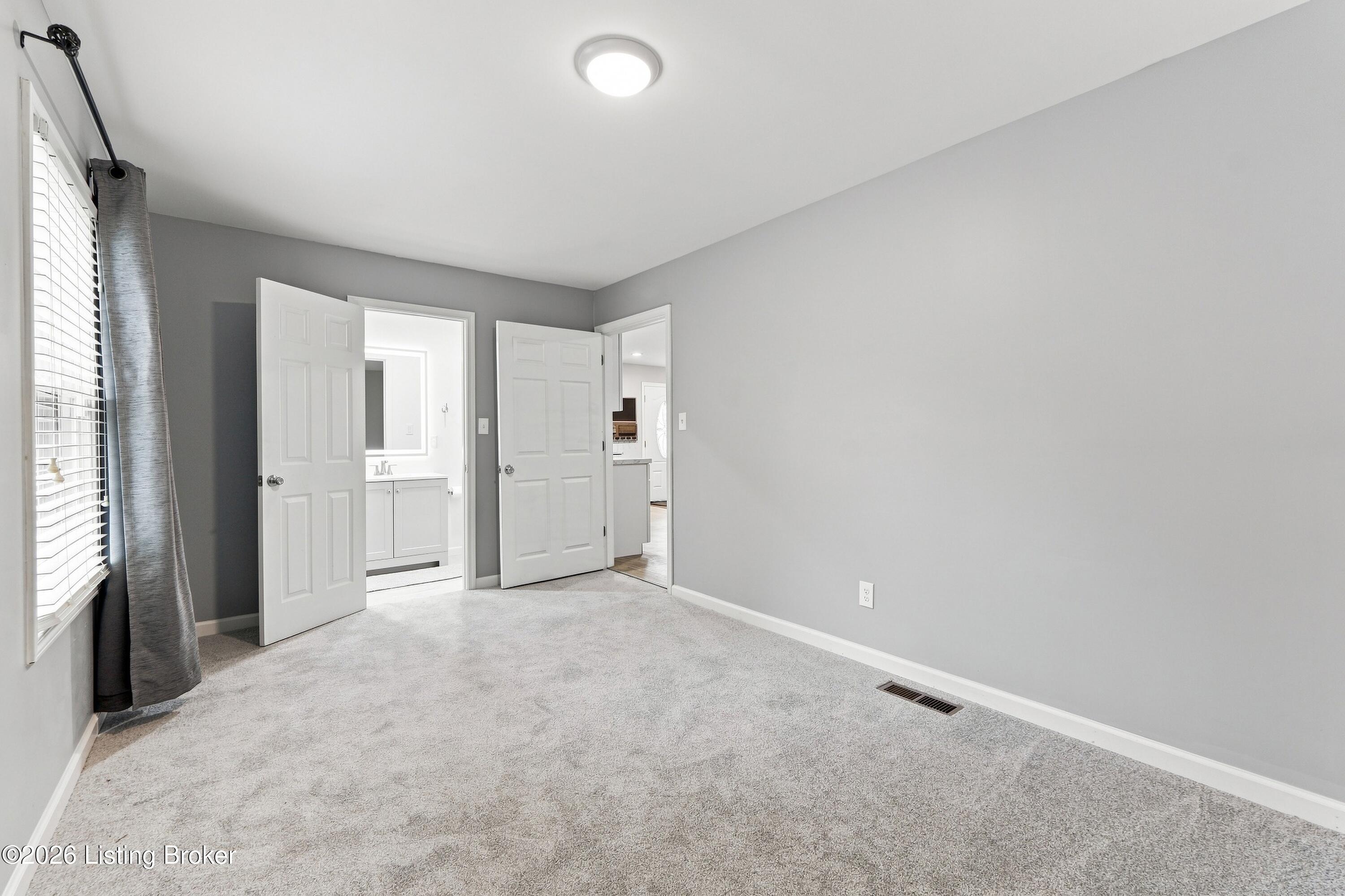 2413 Elmore St Property Photo 22