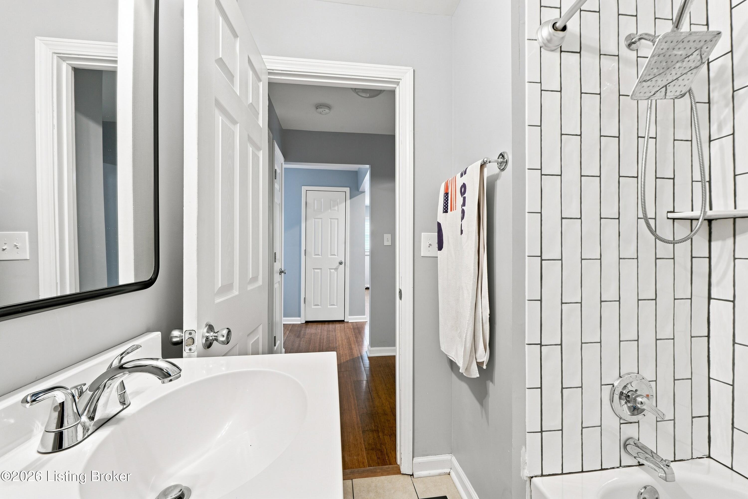 2413 Elmore St Property Photo 30
