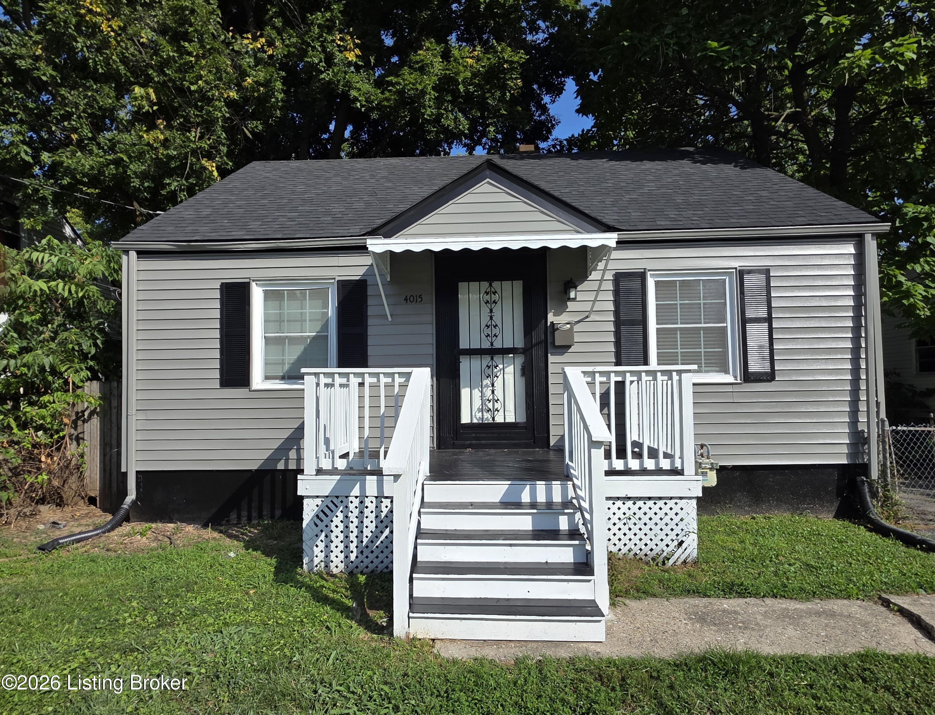 4015 Valley View Dr Property Photo 1