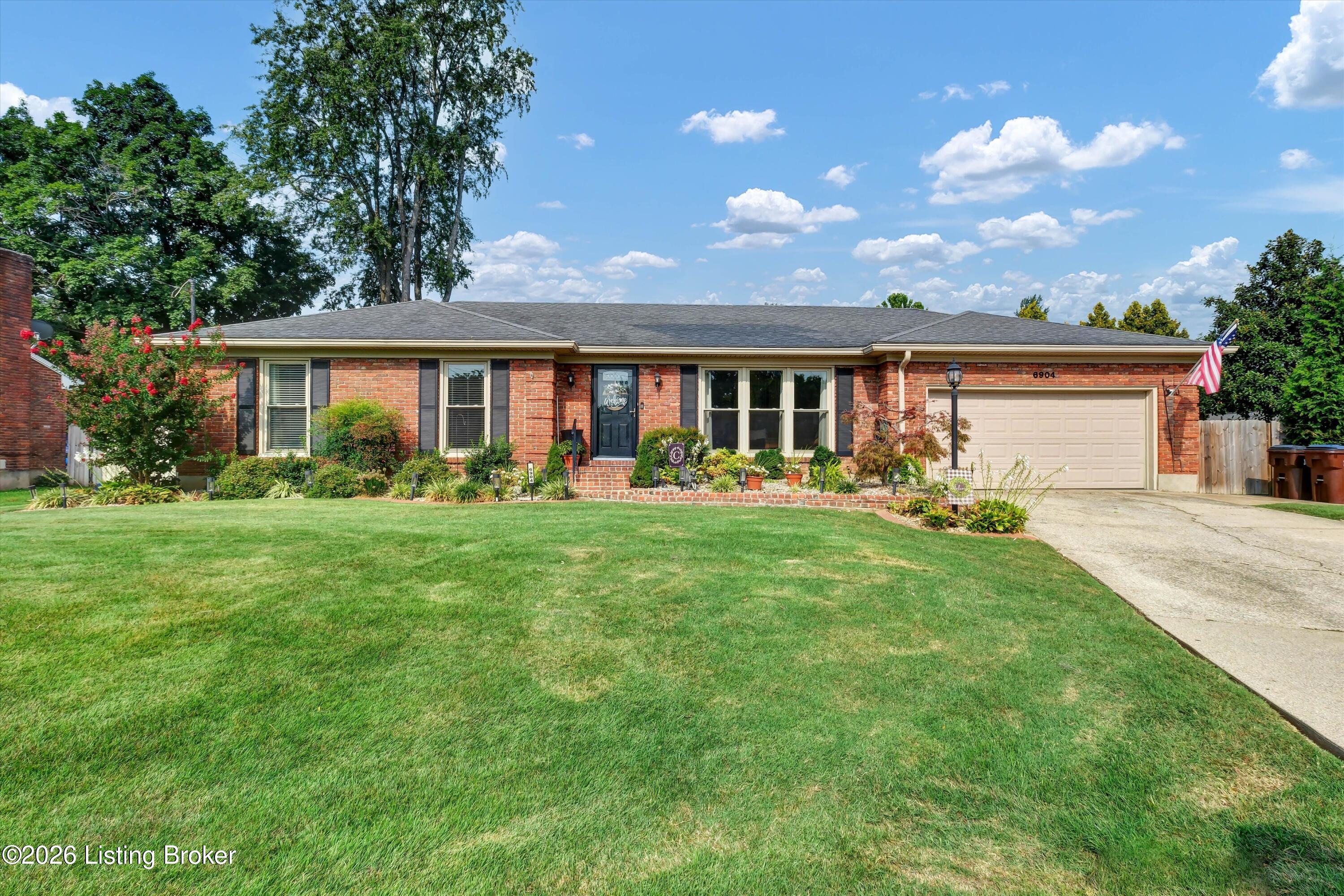 6904 Bellcrest Ct Property Photo 1