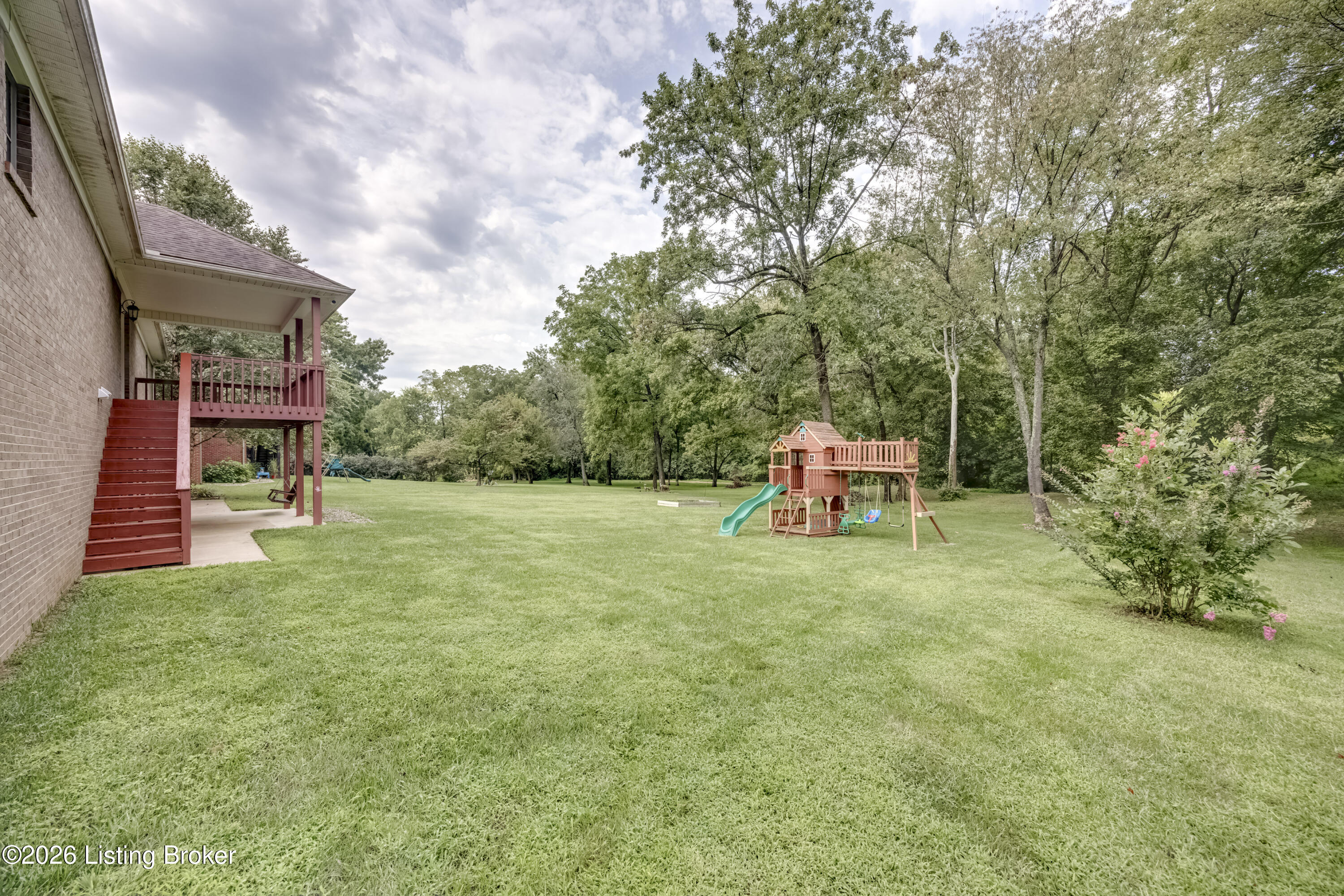 912 Woods Run Rd Property Photo 6