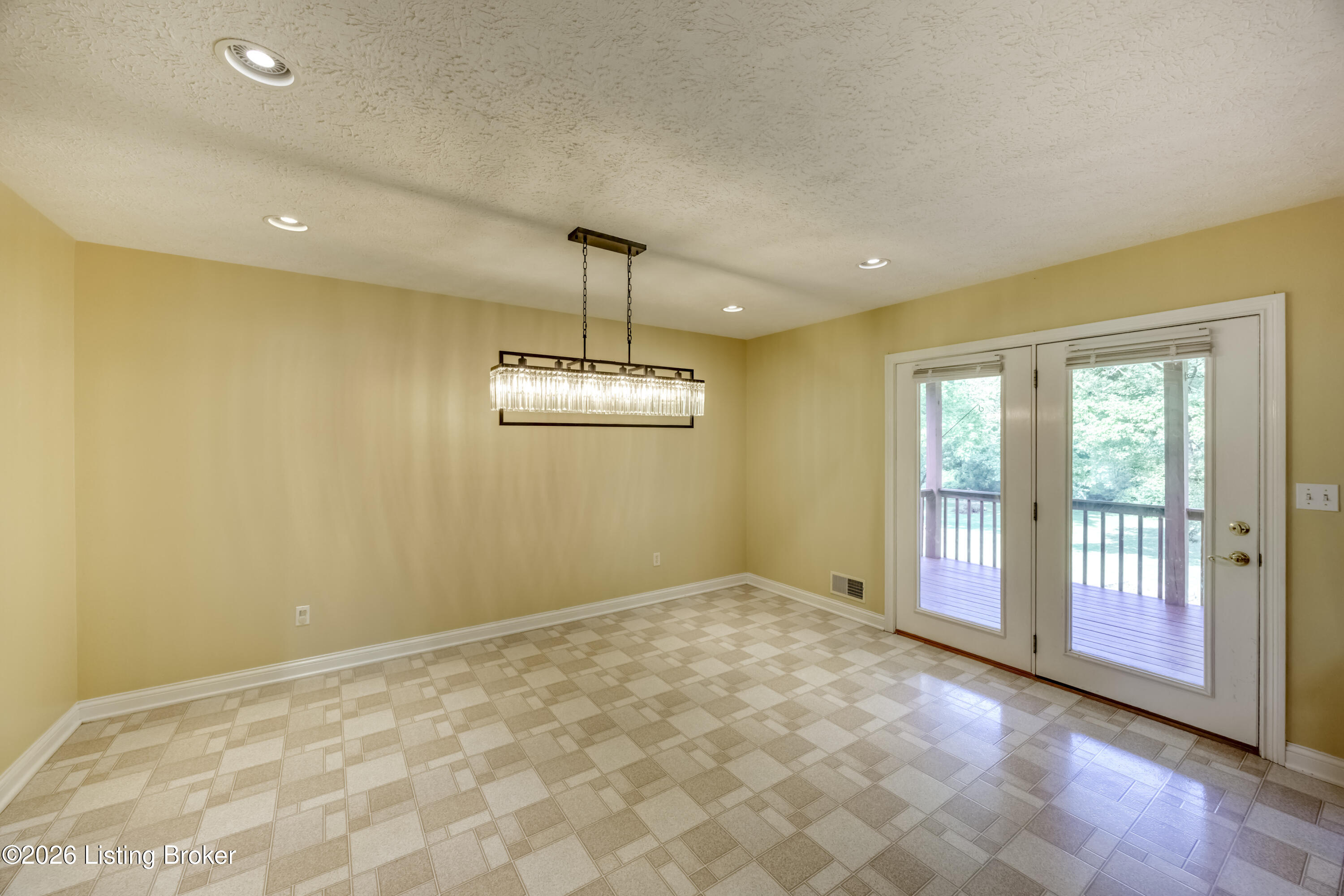 912 Woods Run Rd Property Photo 23