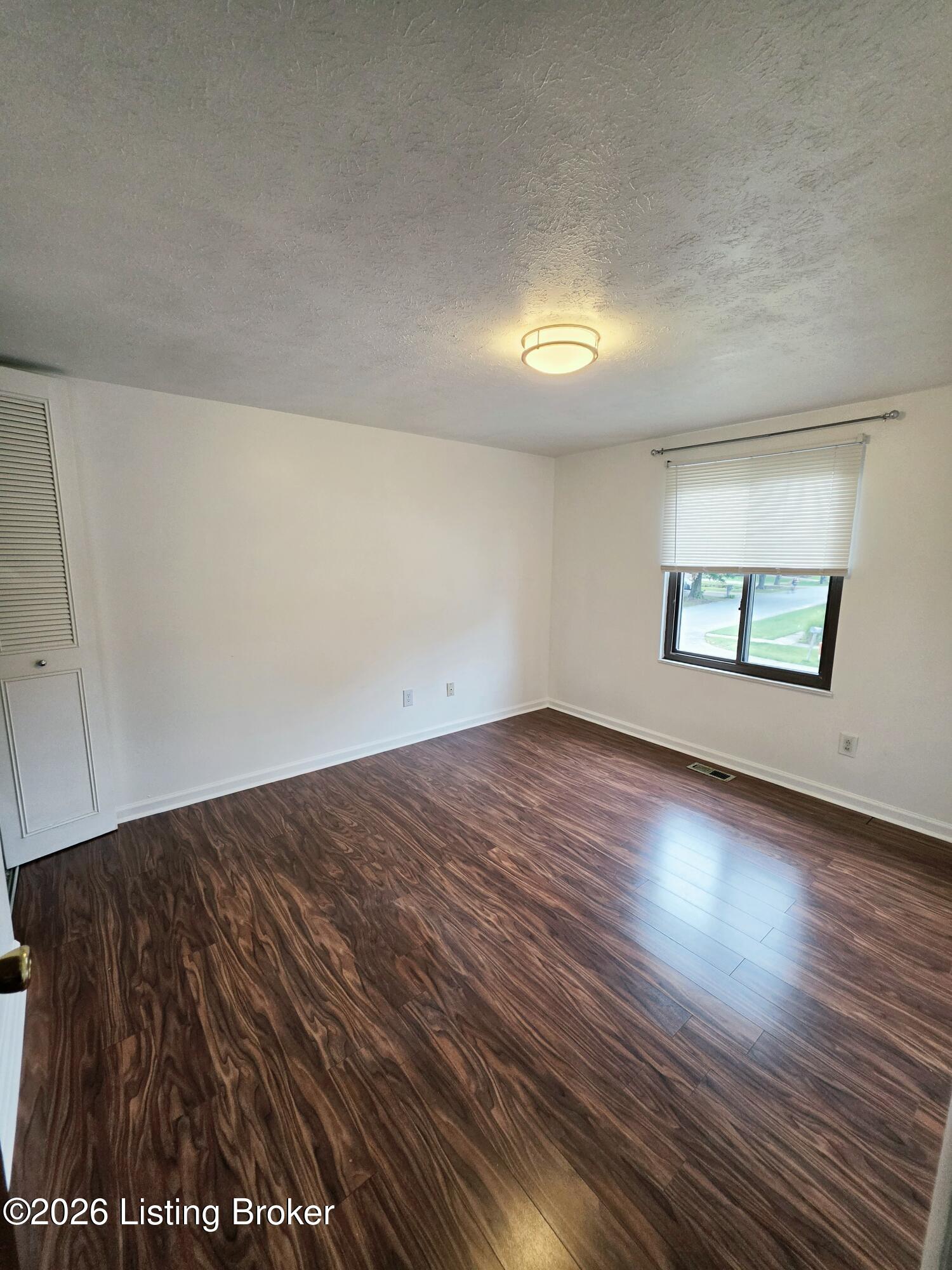 8636 Running Fox Cir Property Photo 16