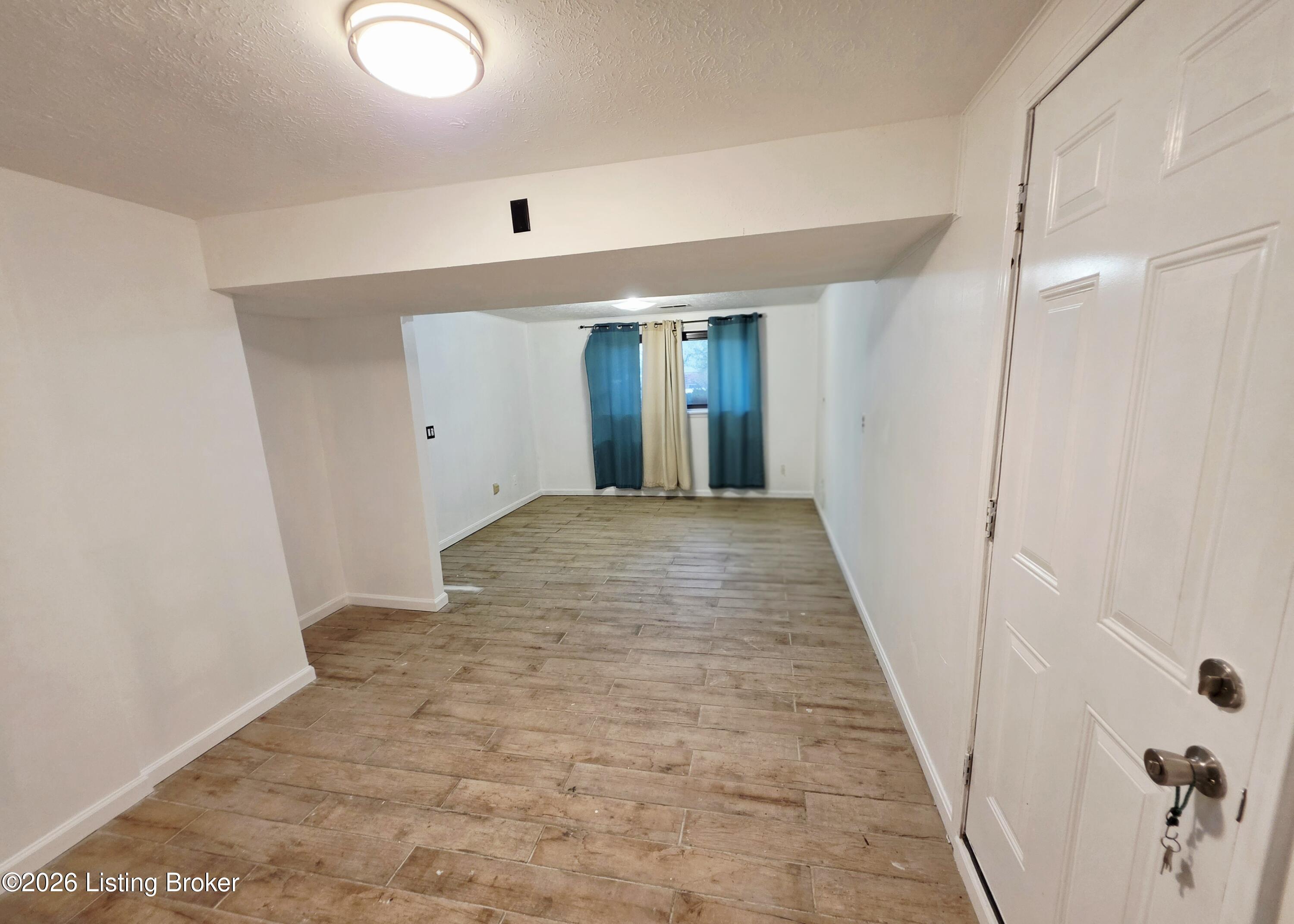 8636 Running Fox Cir Property Photo 20