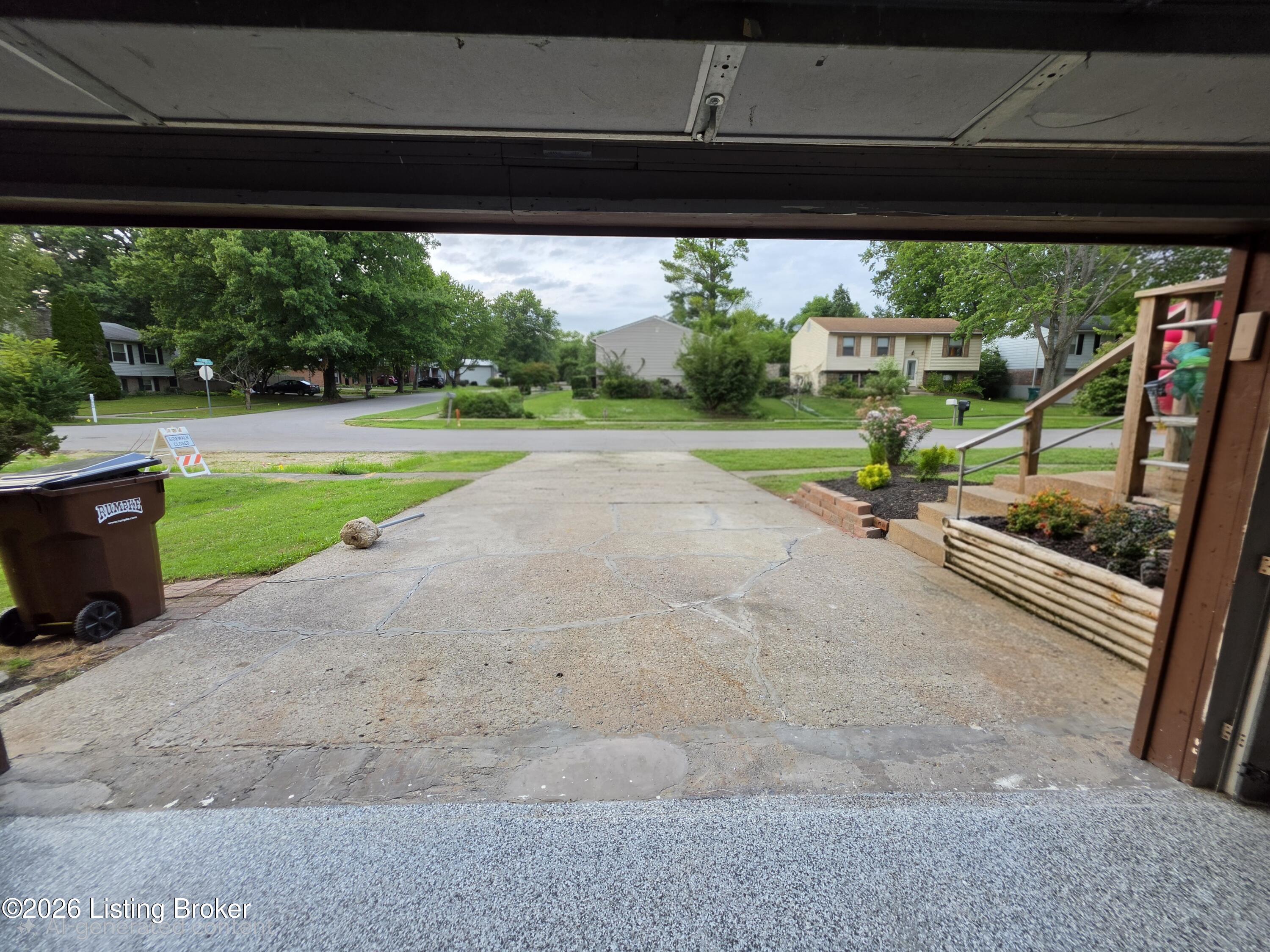 8636 Running Fox Cir Property Photo 26