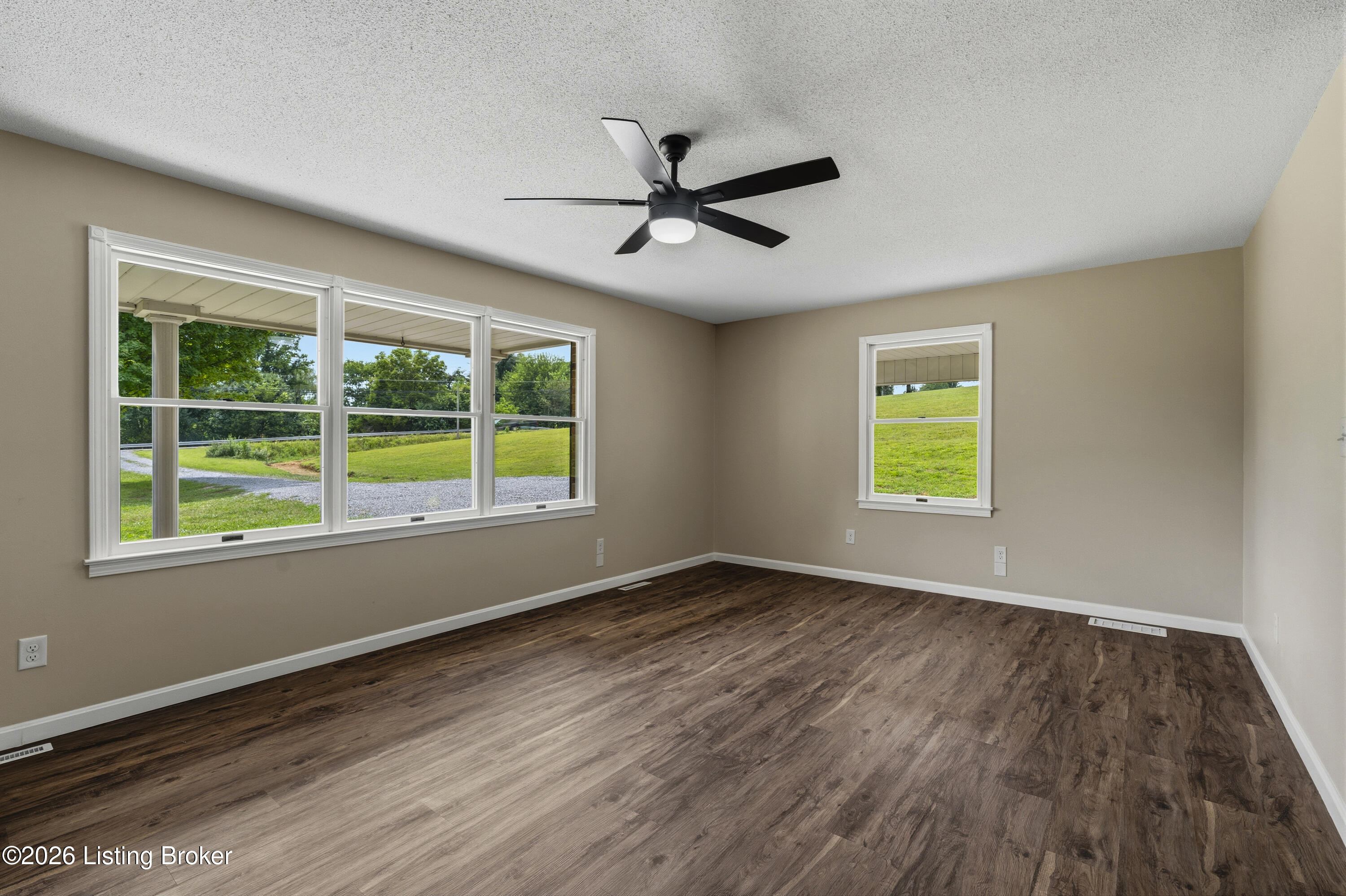 3884 Rineyville Rd Property Photo 6