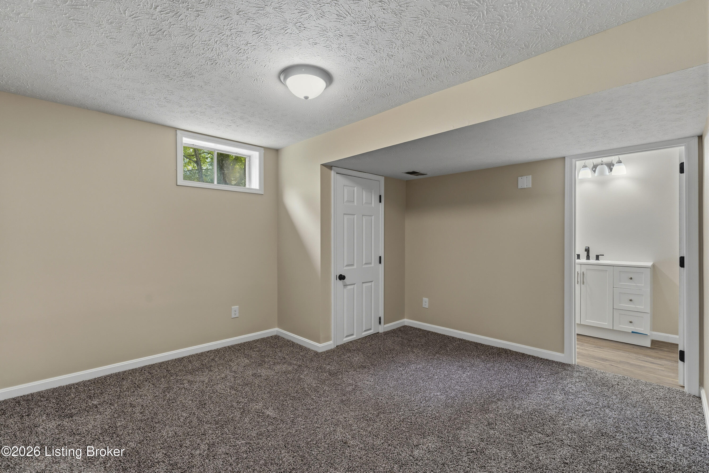 3884 Rineyville Rd Property Photo 16