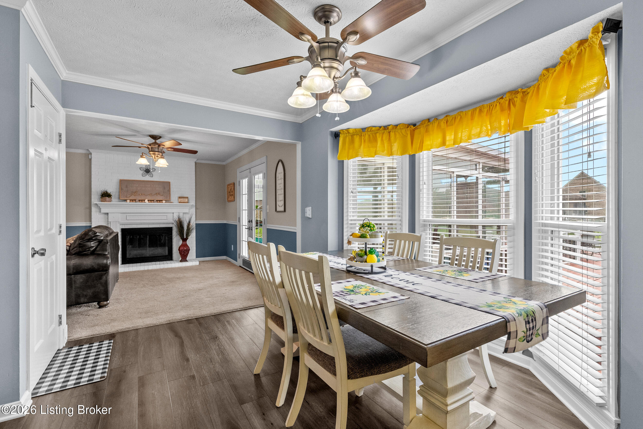 312 New England Ct Property Photo 15