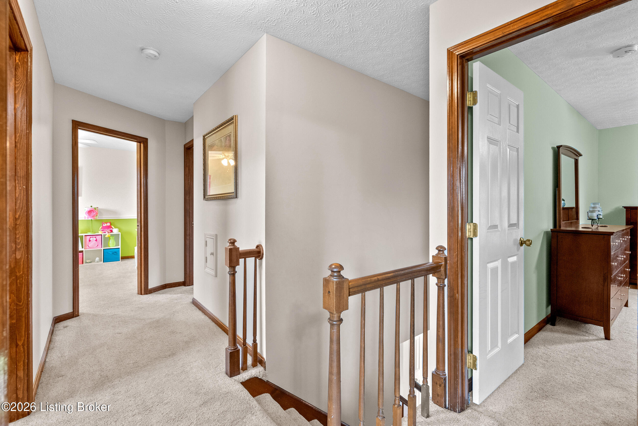 312 New England Ct Property Photo 28