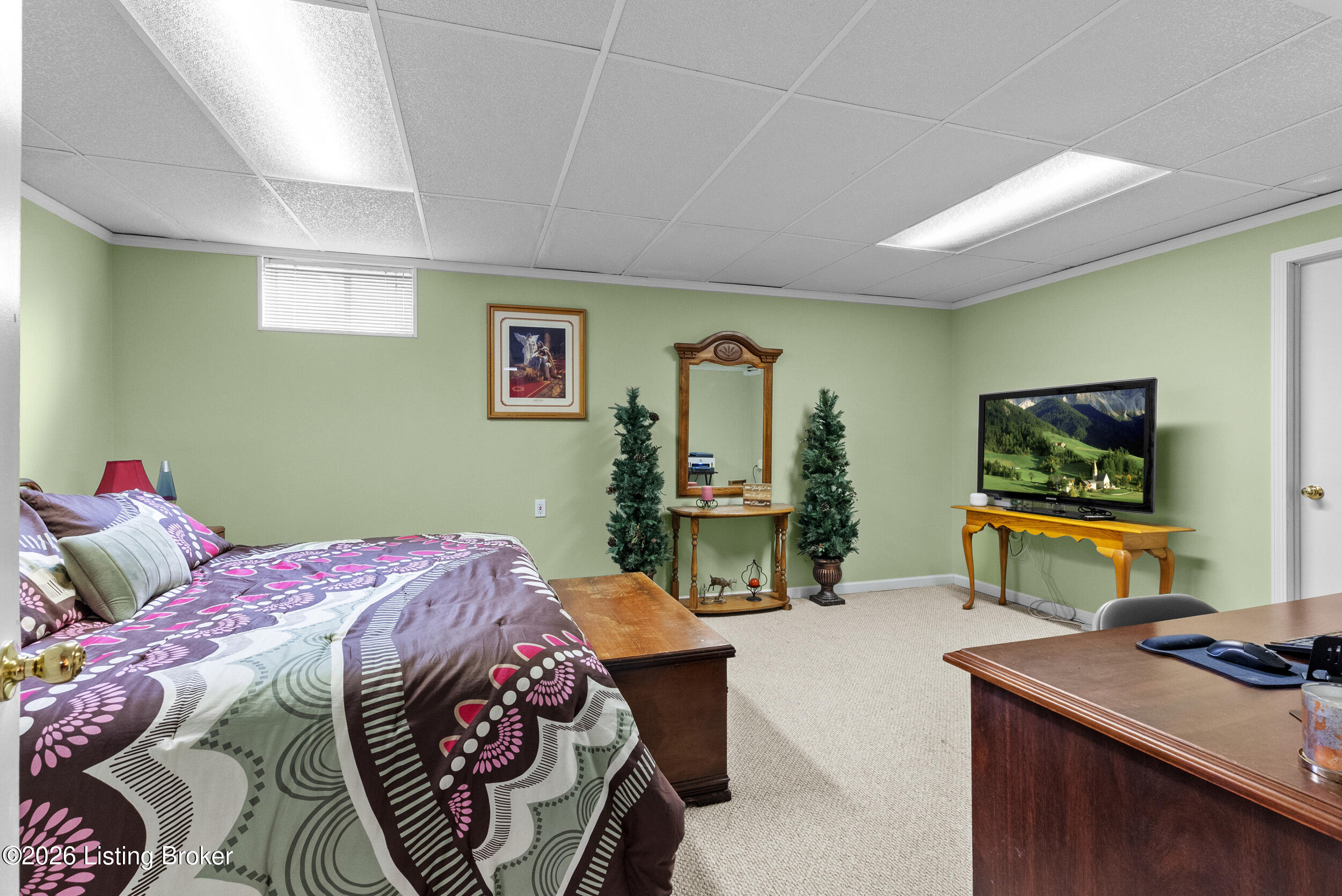 312 New England Ct Property Photo 40