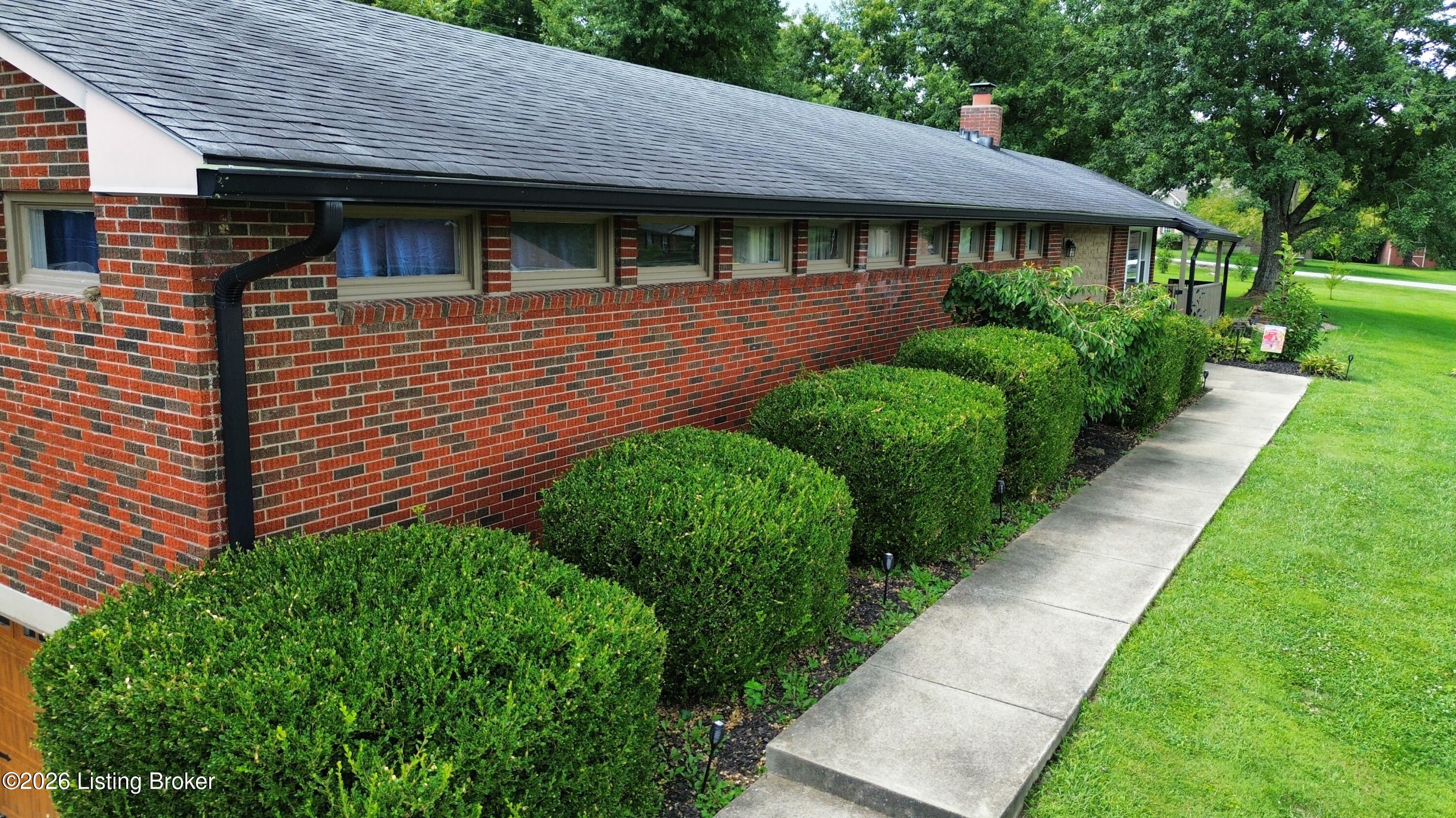 45 Darlene St Property Photo 11