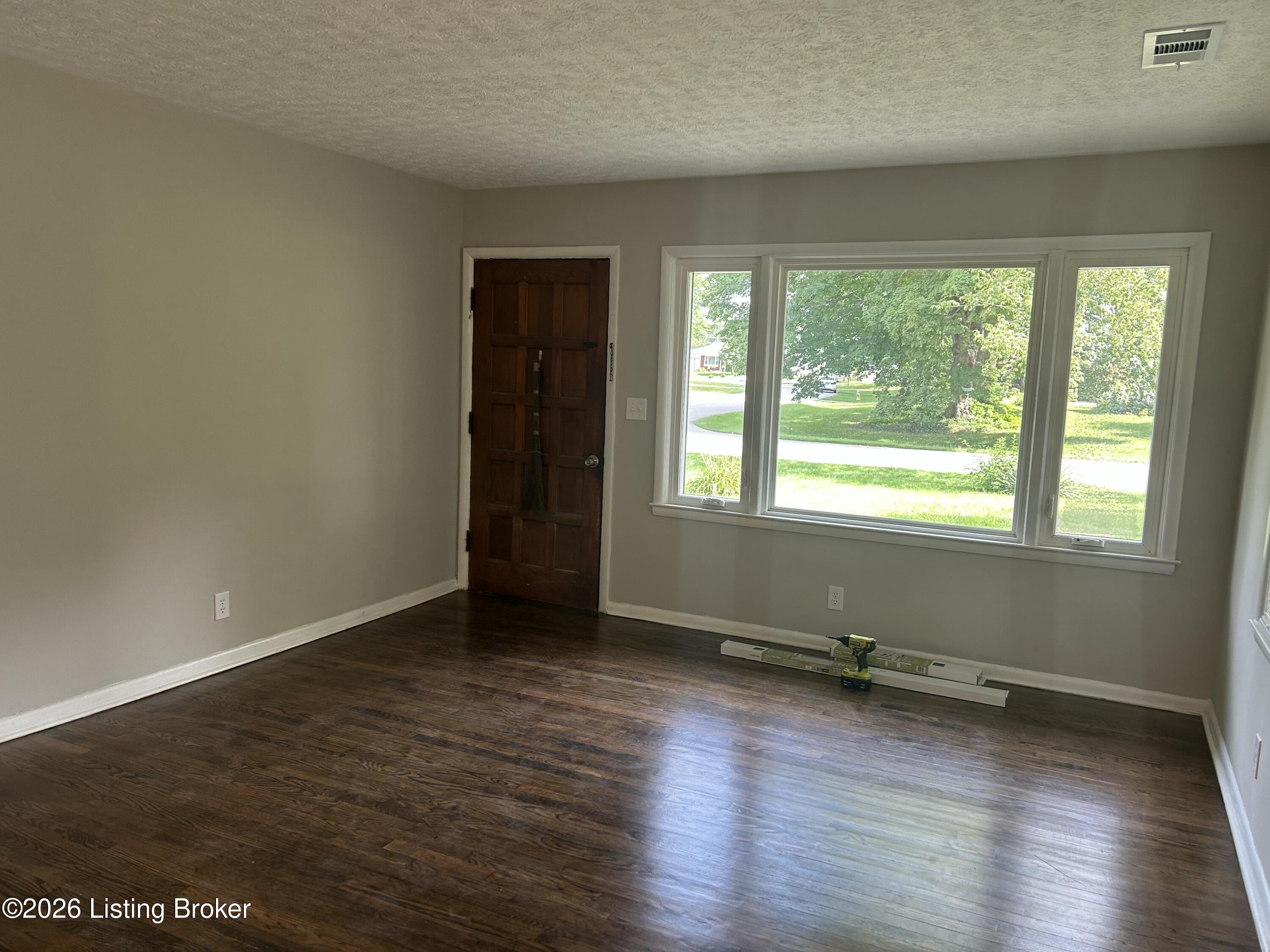 1208 Gallant Fox Run Rd Property Photo 5