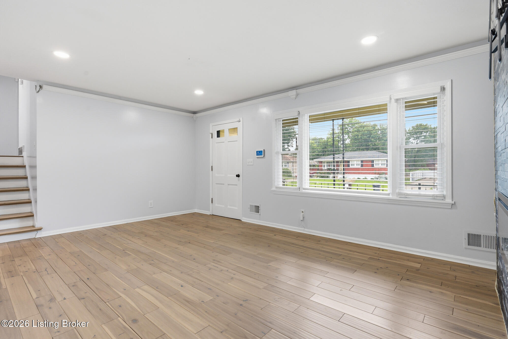 3511 Pineland Dr Property Photo 5