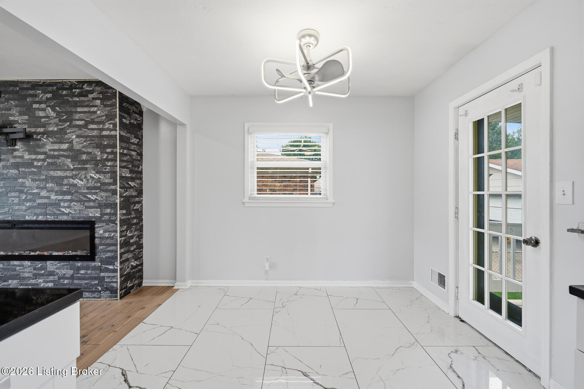 3511 Pineland Dr Property Photo 8