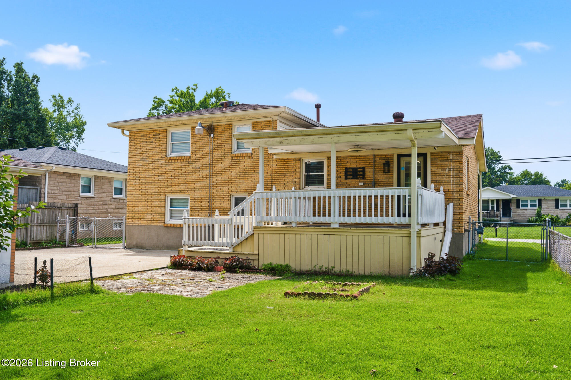 3511 Pineland Dr Property Photo 29