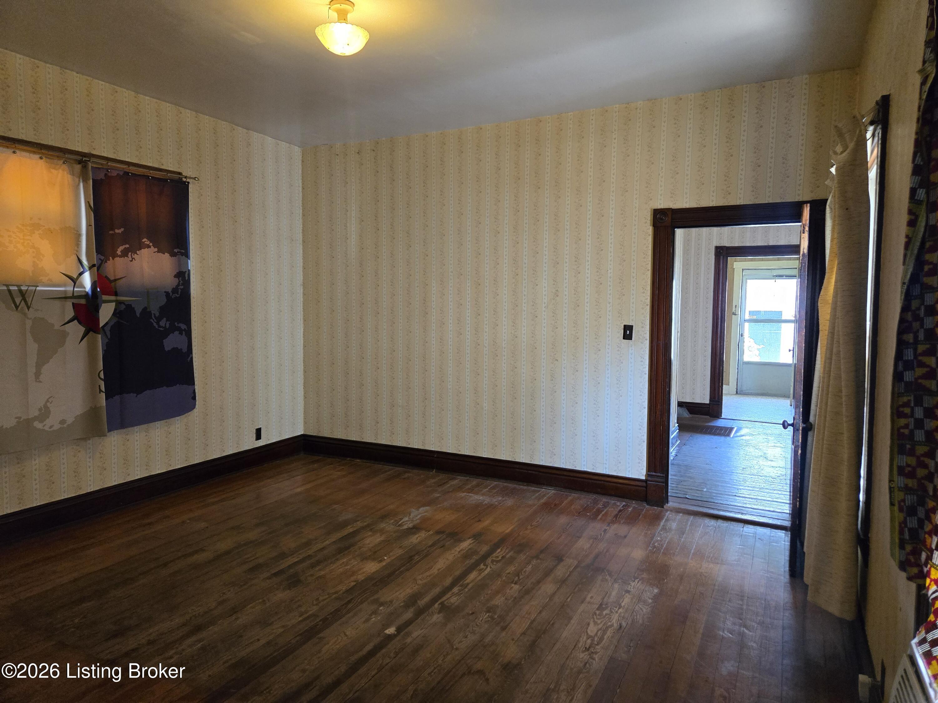 1131 Rammers Ave Property Photo 10